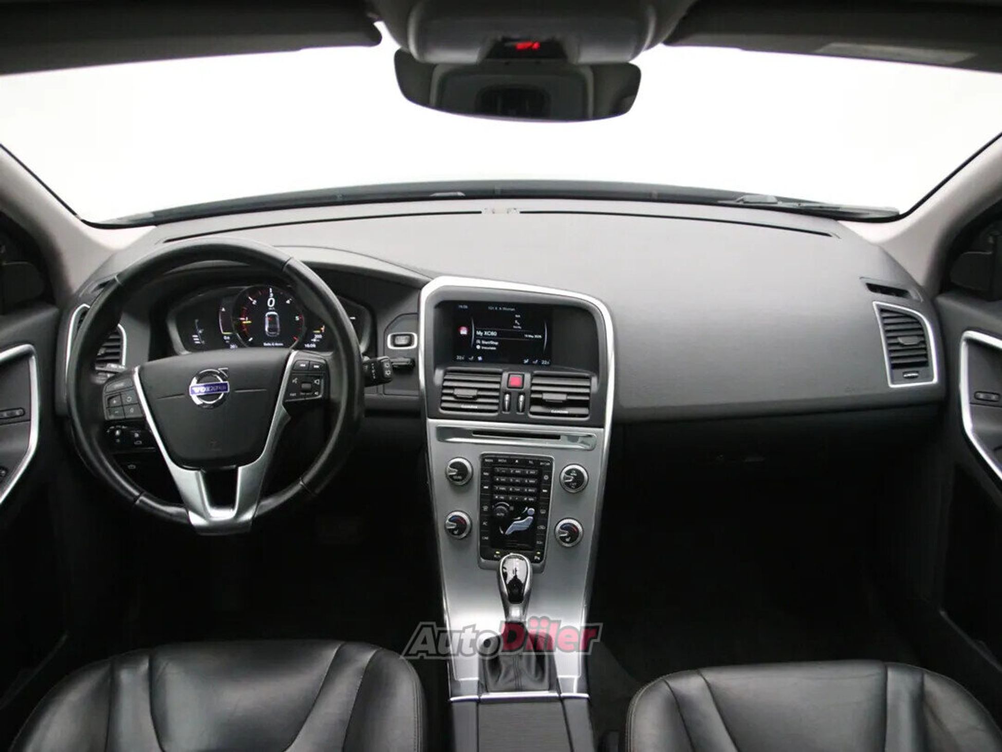 Volvo XC60 Summum 2.0 110kW 2016, kuva 2/10