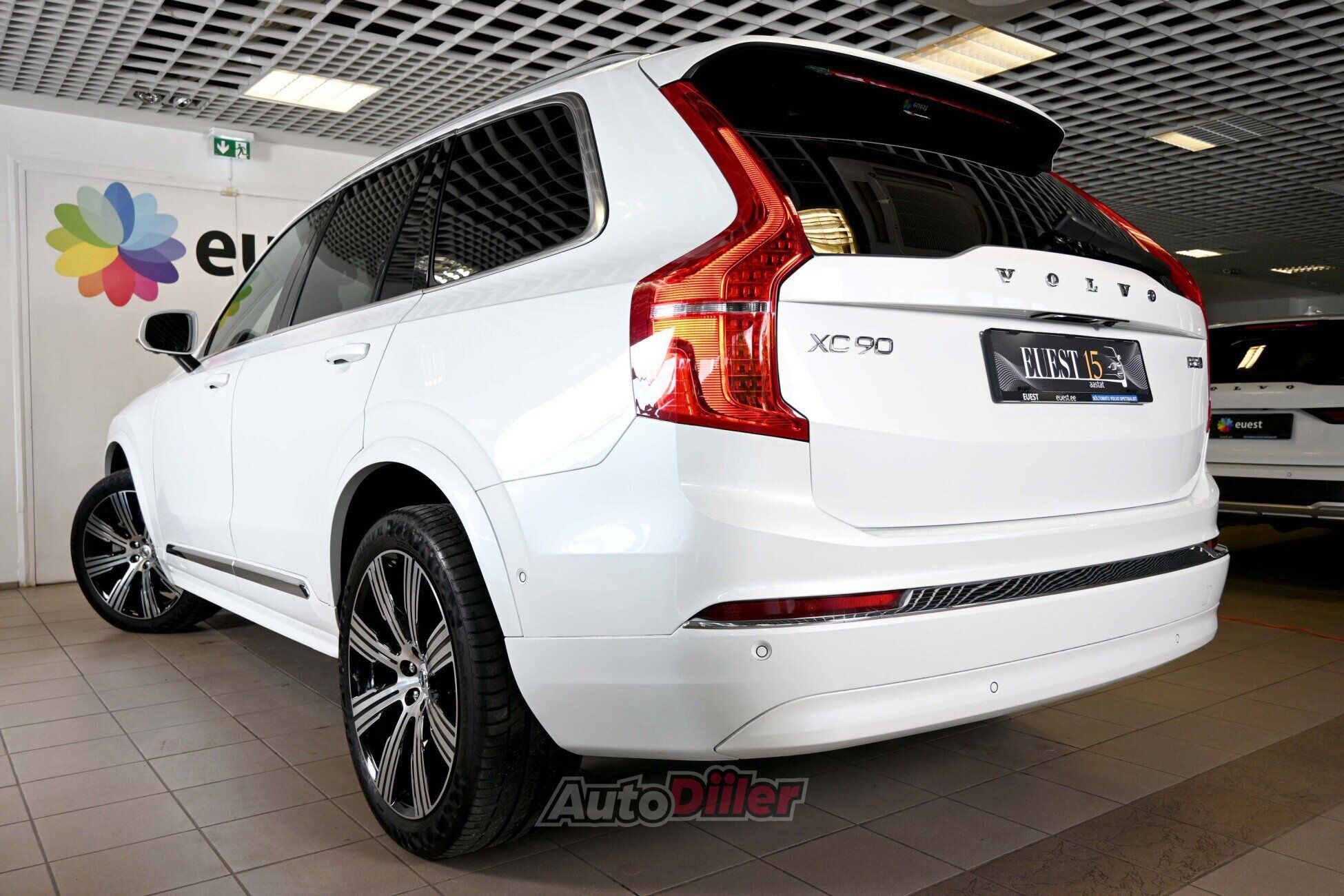 Volvo XC90 2024, photo 3/10