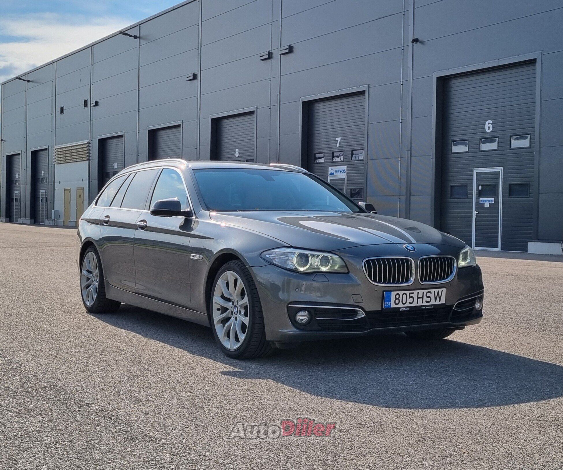 BMW 520 Luxury Line 2.0 140kW 2014, kuva 3/10