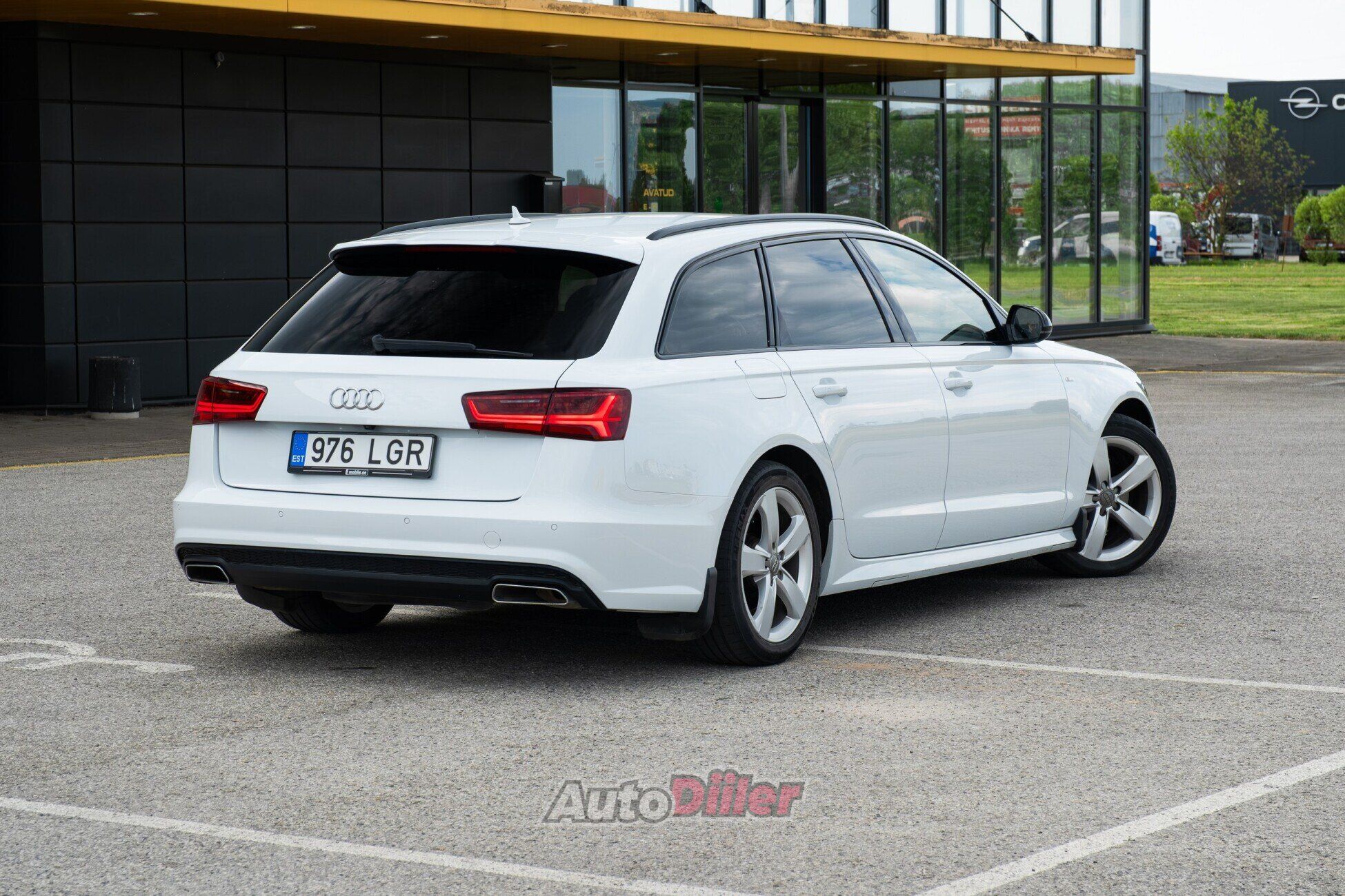 Audi A6 S-line 2.0 140kW 2017, photo 3/10