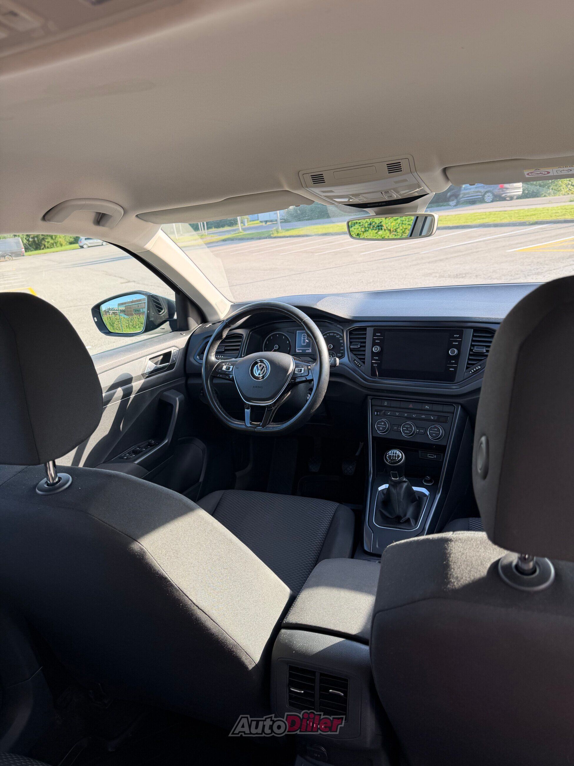 Volkswagen T-Roc 1.0 85kW 2018, photo 5/6
