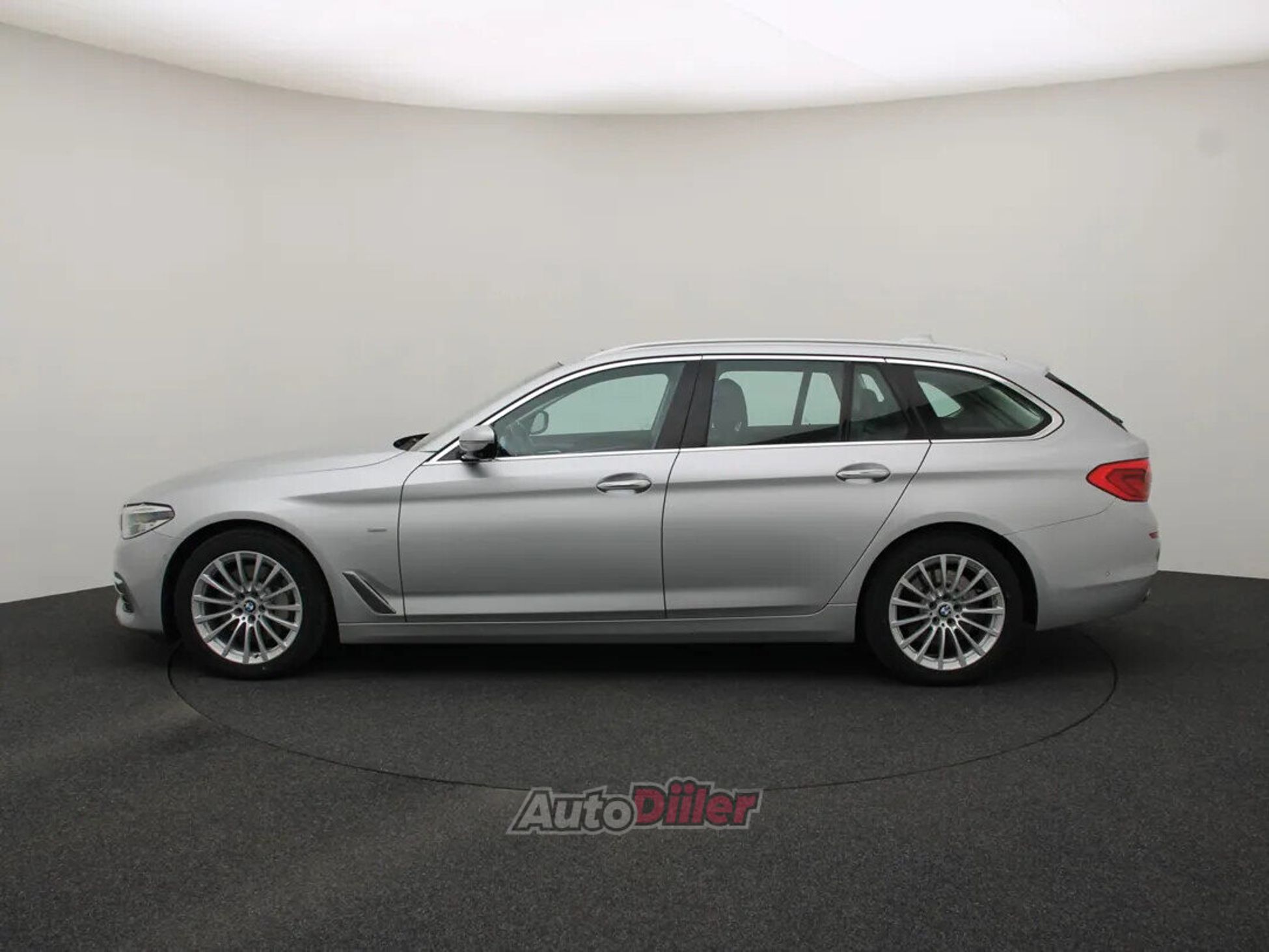 BMW 530 Luxury Line 3.0 195kW 2017, photo 6/10