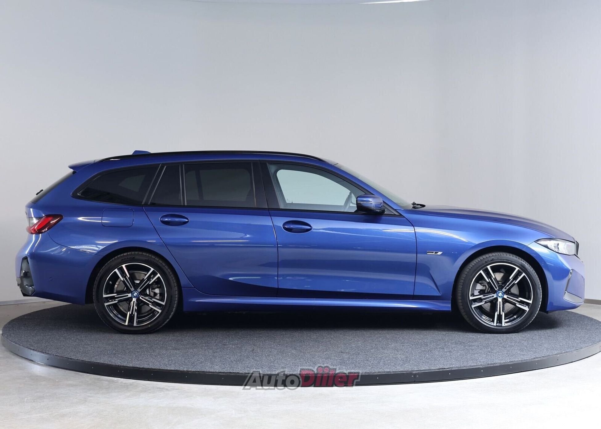 BMW 330 2022, photo 6/10