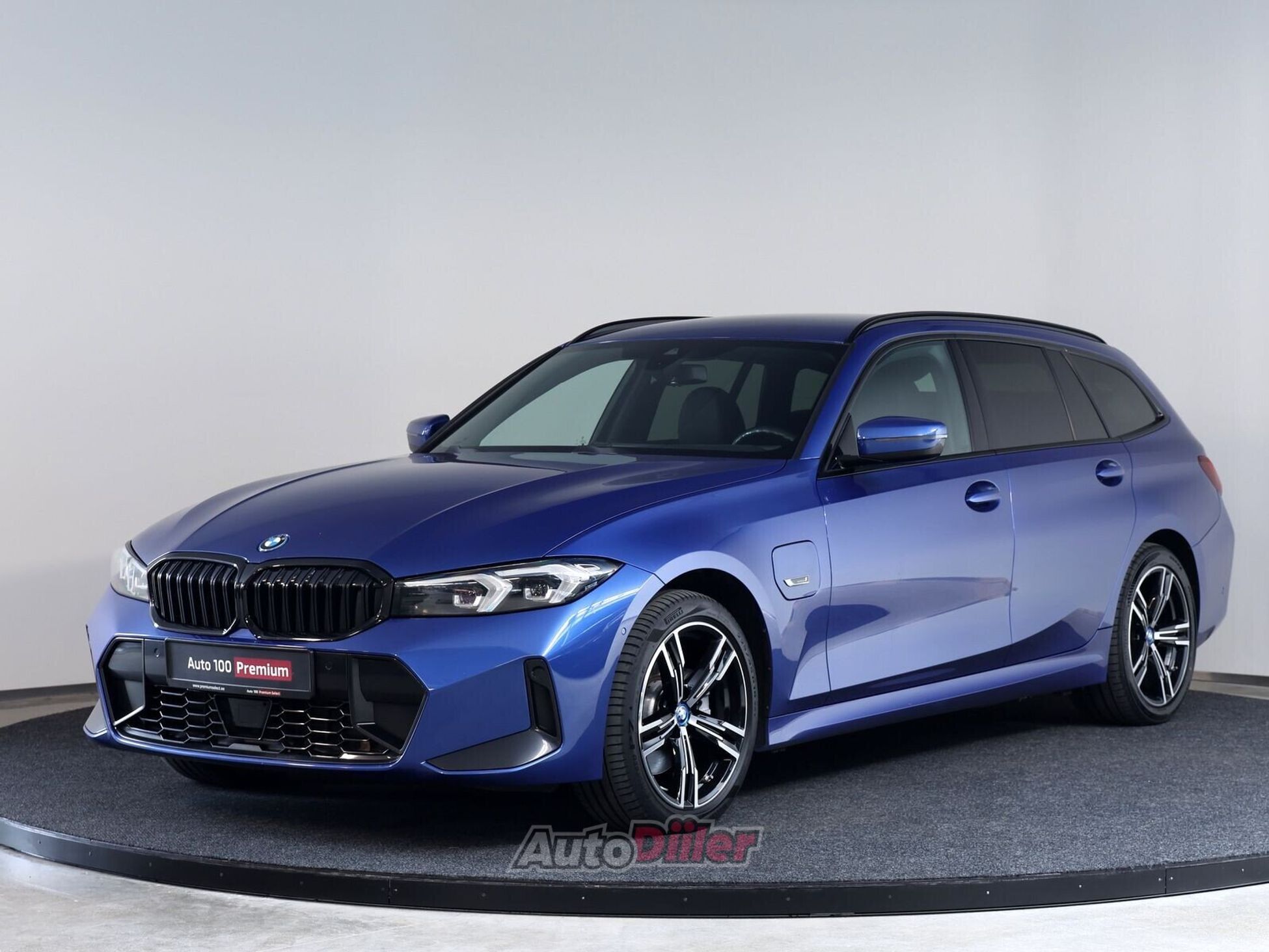 BMW 330