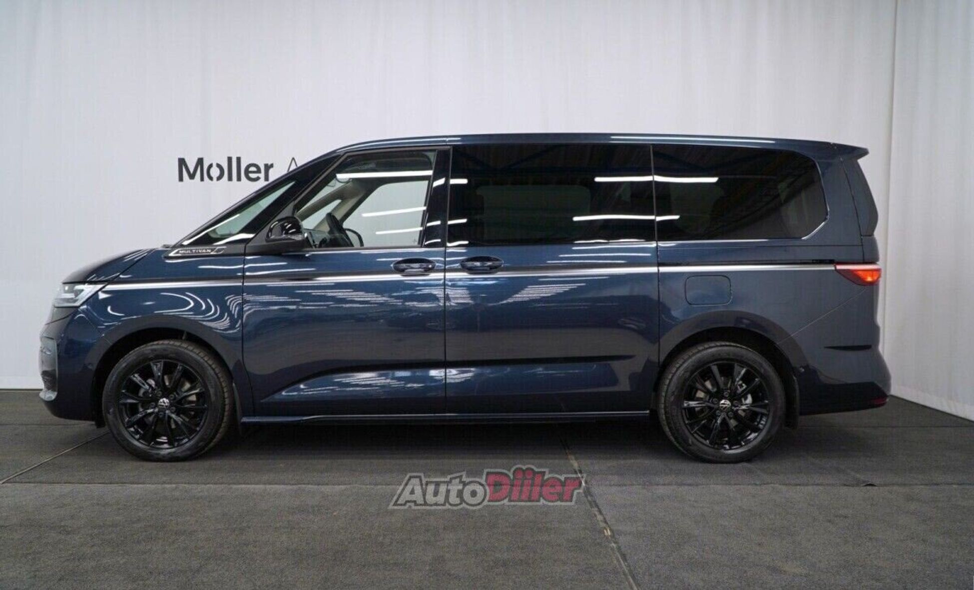 Volkswagen Multivan 2.0 110kW 2026, photo 3/10