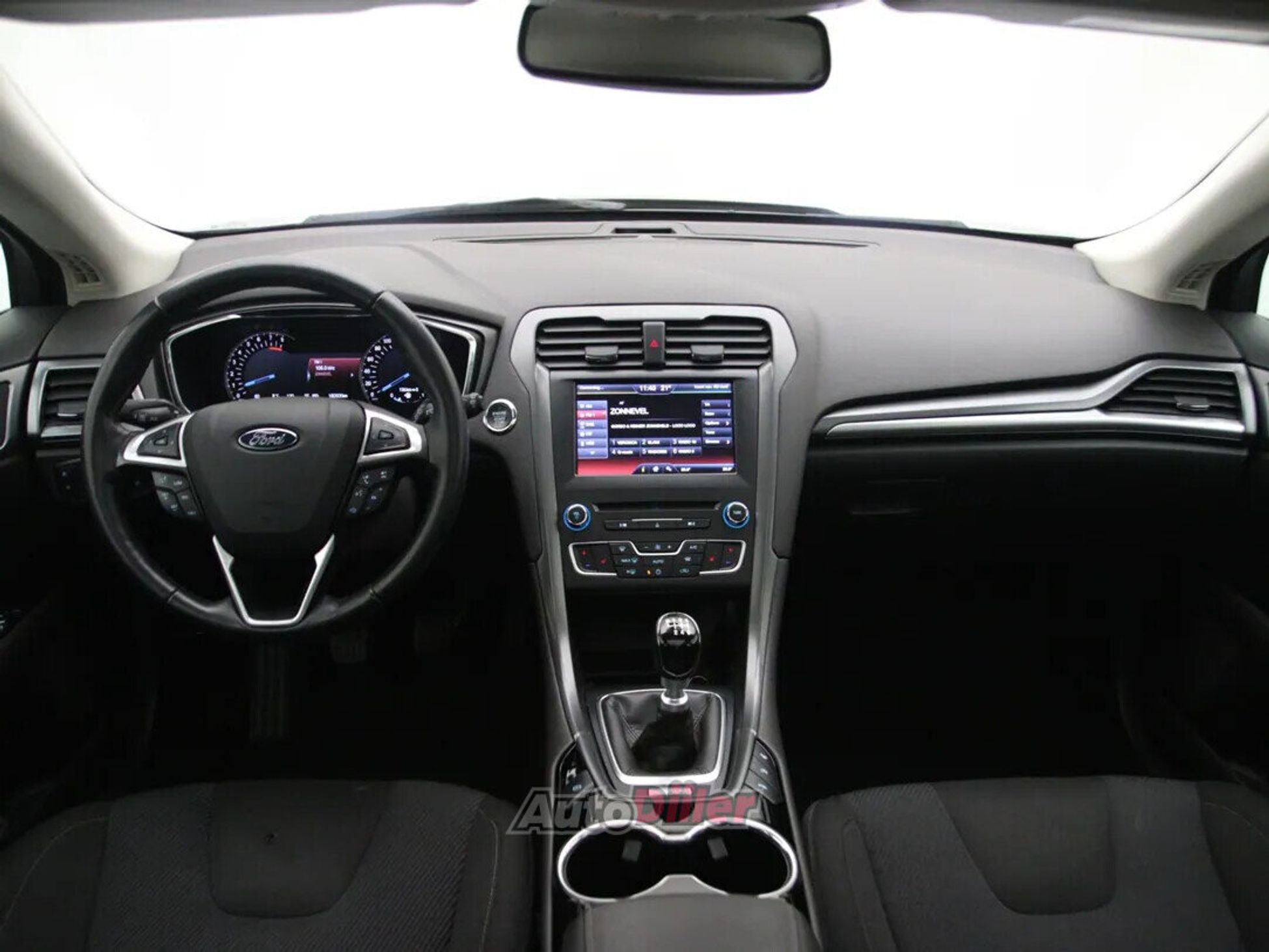 Ford Mondeo Titanium 1.5 118kW 2015, photo 2/10