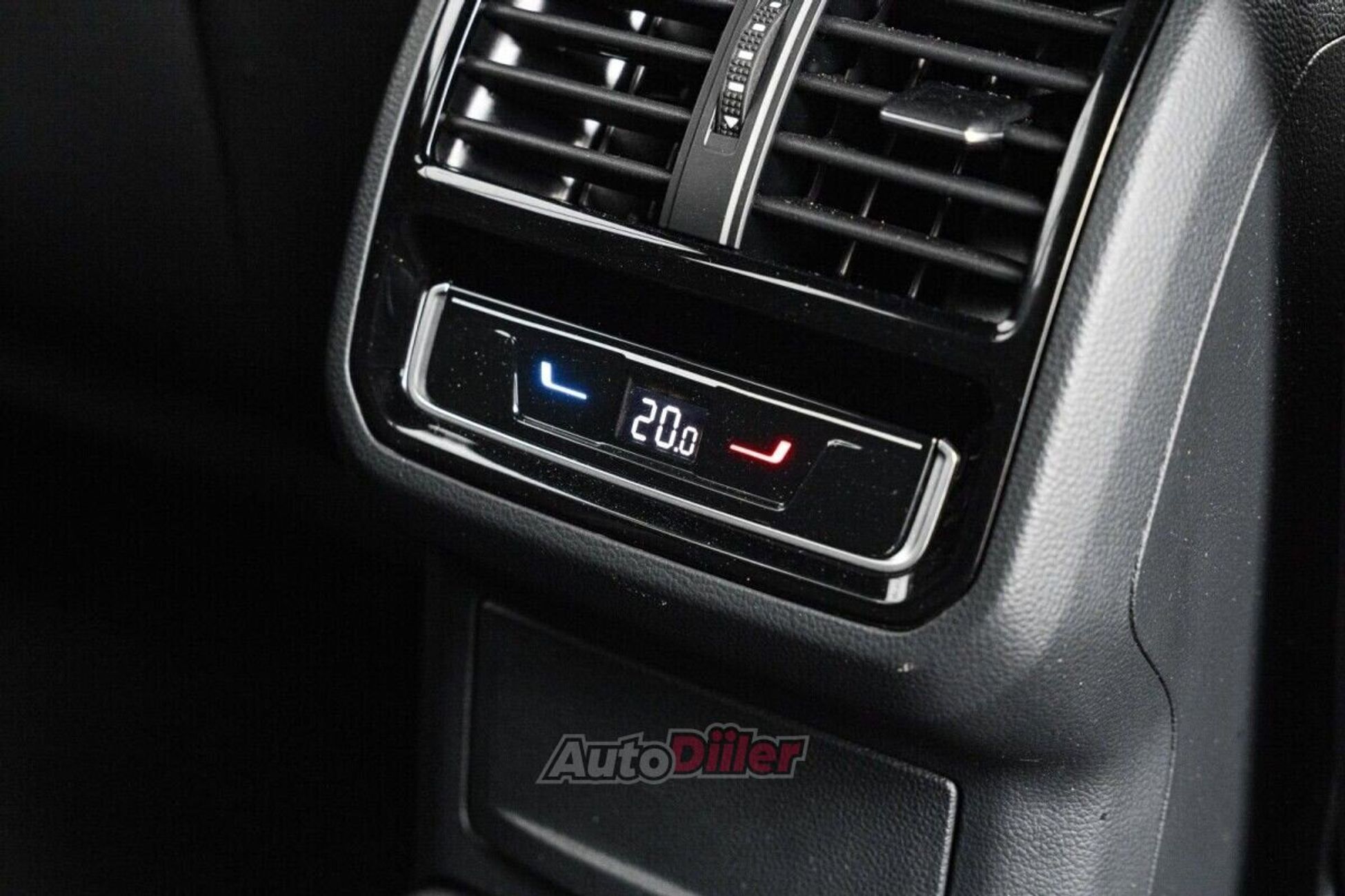 Volkswagen Passat 2.0 110kW 2022, photo 6/10