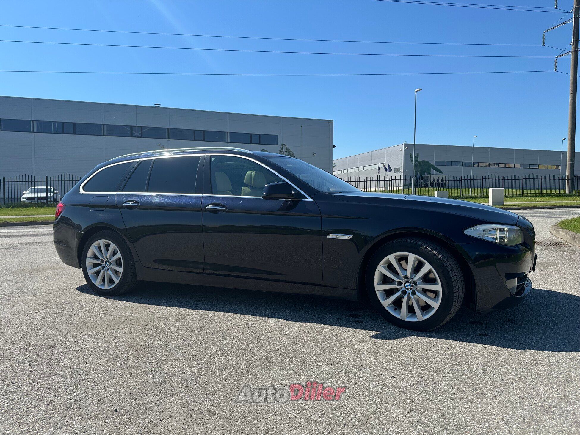 BMW 530 Individual 3.0 190kW 2012, photo 3/10