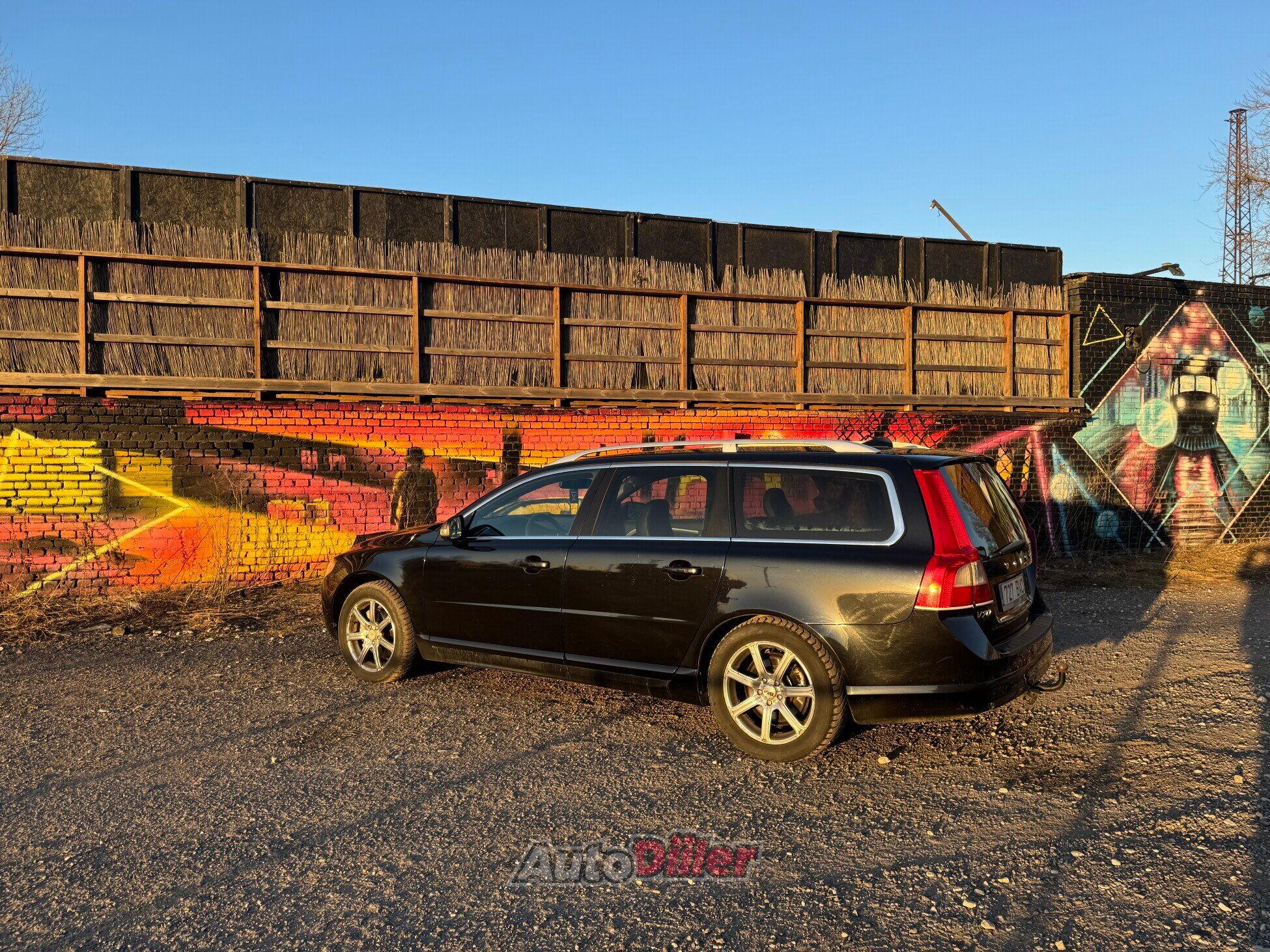 Volvo V70 2.4 136kW 2007, kuva 6/10