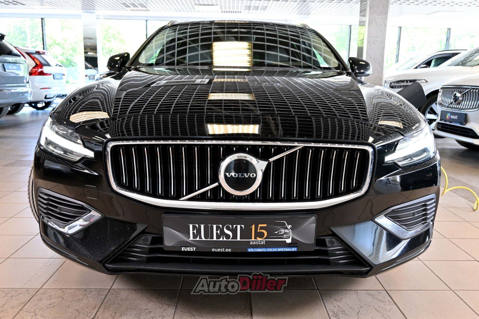Volvo V60 2022, kuva 5/10