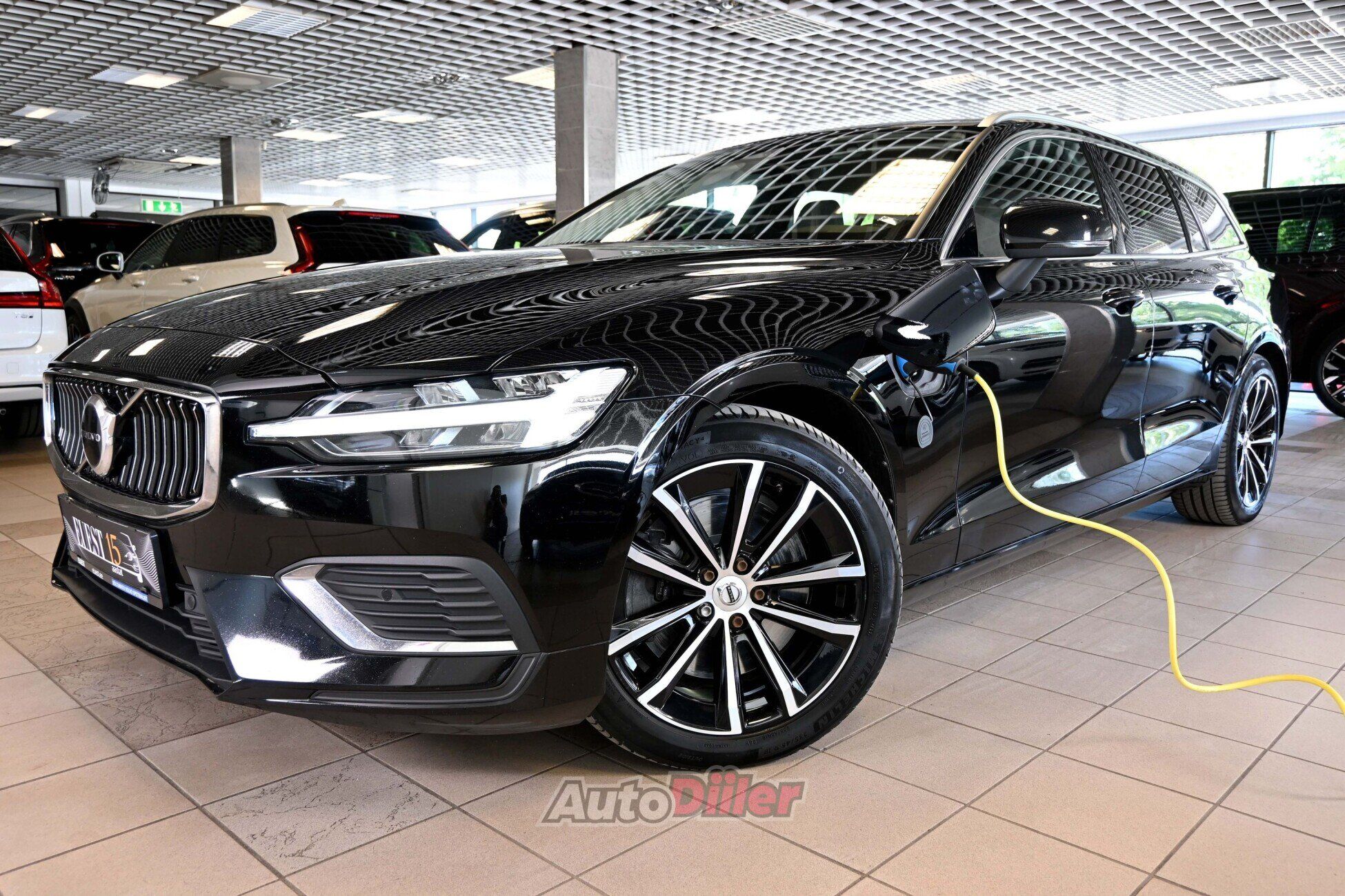 Volvo V60 2022, kuva 4/10