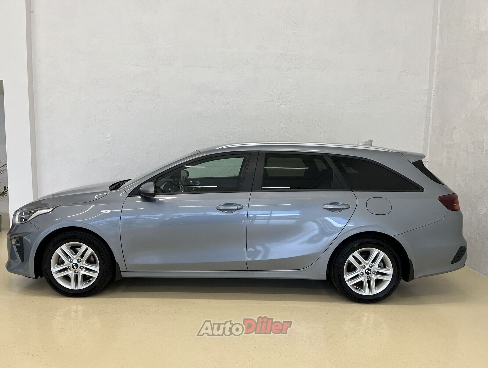 Kia cee'd / Ceed 1.5 118kW 2021, kuva 3/10