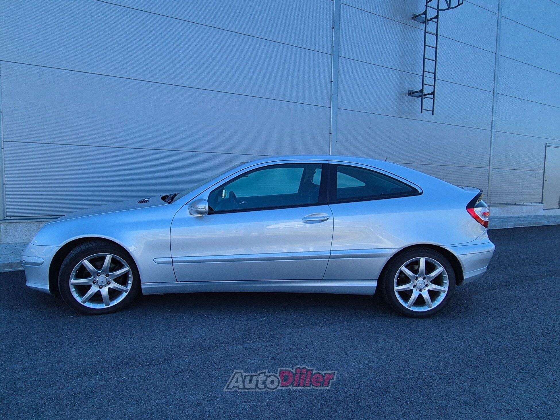 Mercedes-Benz C 180 1.8 105kW 2005, kuva 4/10