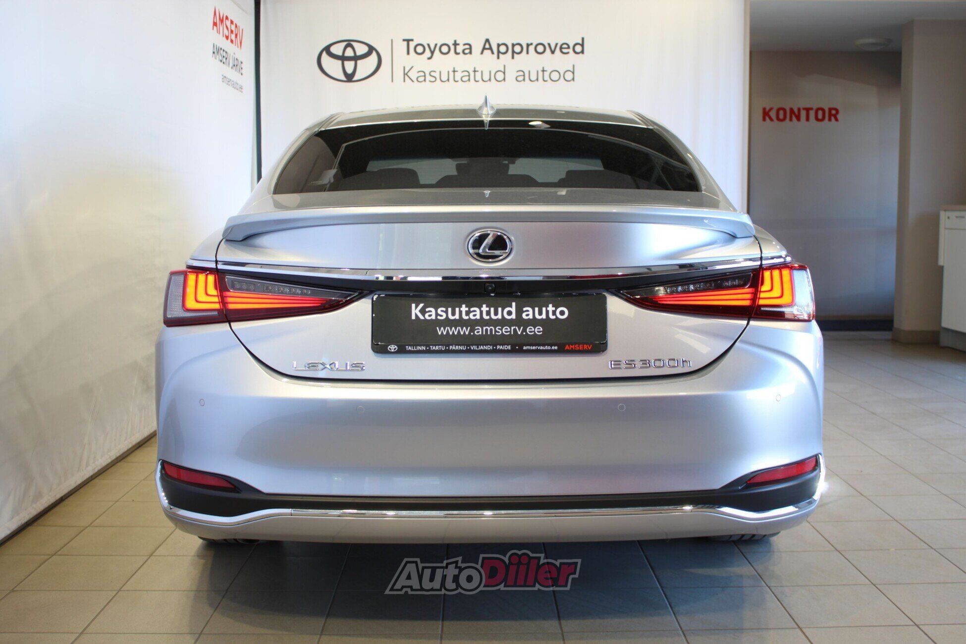 Lexus ES 300 2024, kuva 4/10