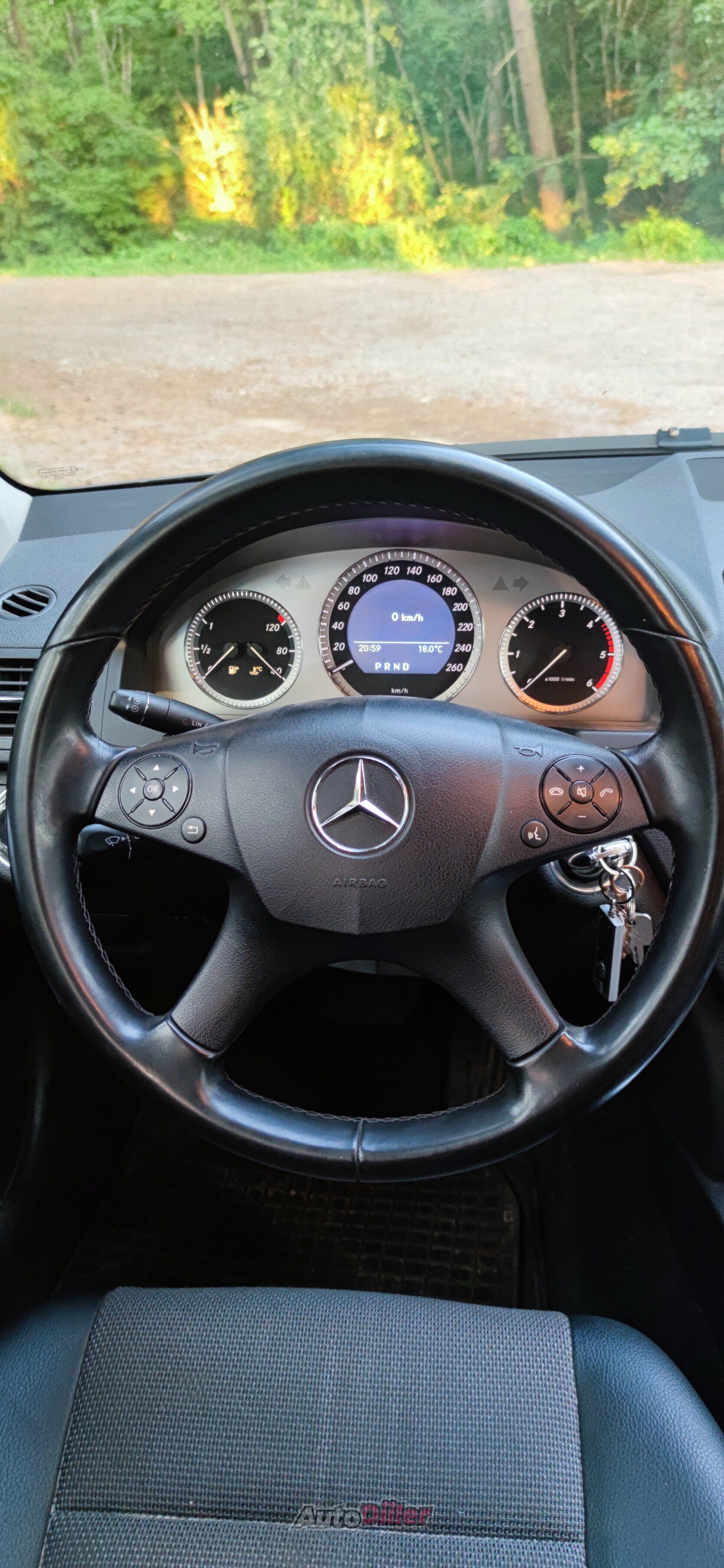 Mercedes-Benz C 320 3.0 165kW 2008, kuva 2/8