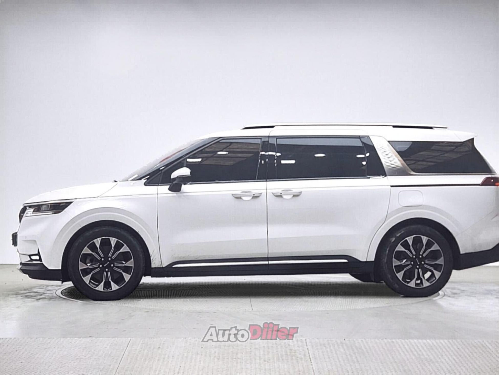 Kia Carnival Noblesse 2.2 148kW 2022, photo 7/10