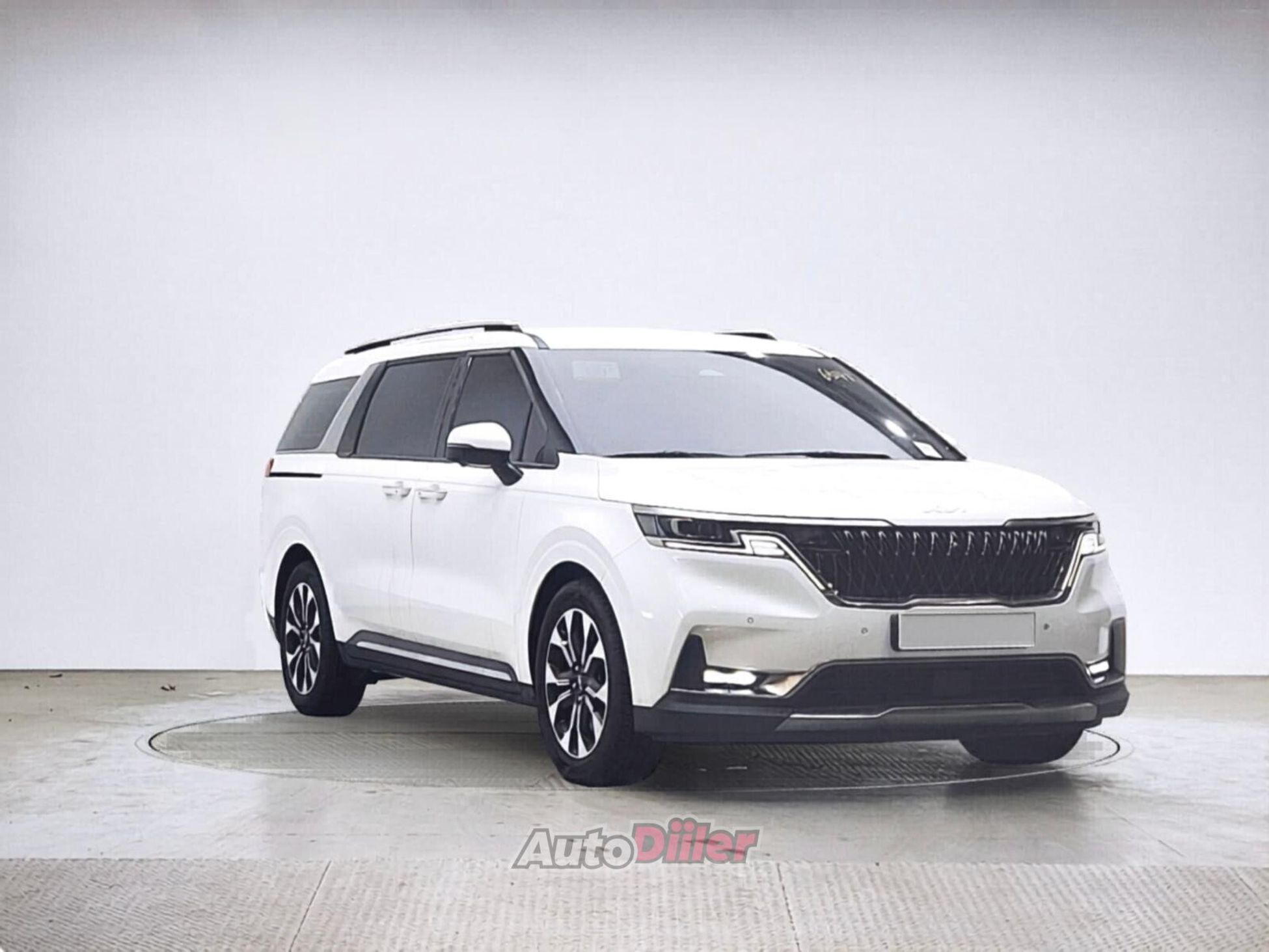 Kia Carnival Noblesse 2.2 148kW 2022, photo 3/10