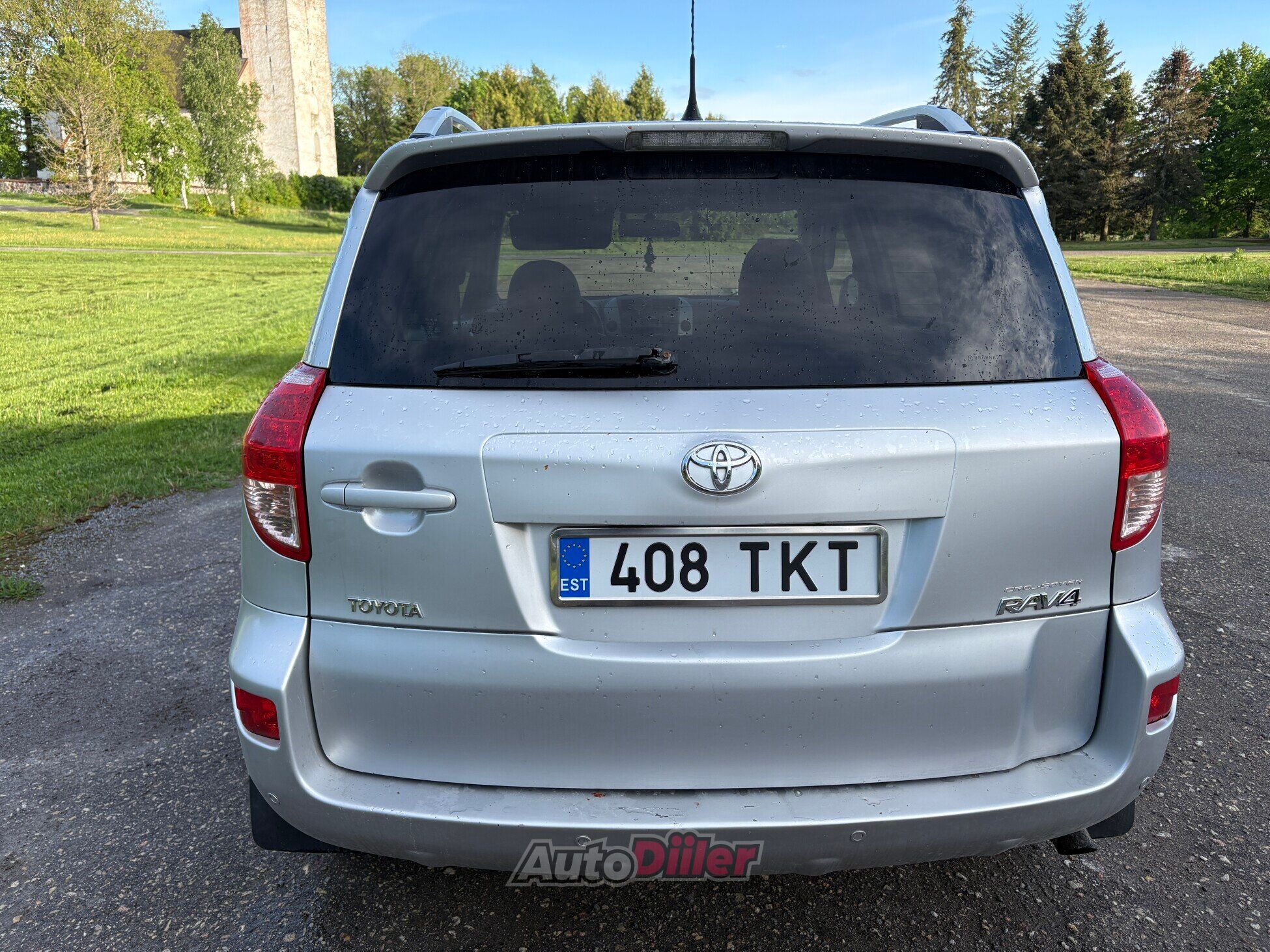 Toyota RAV4 2.2 100kW 2007, kuva 4/10