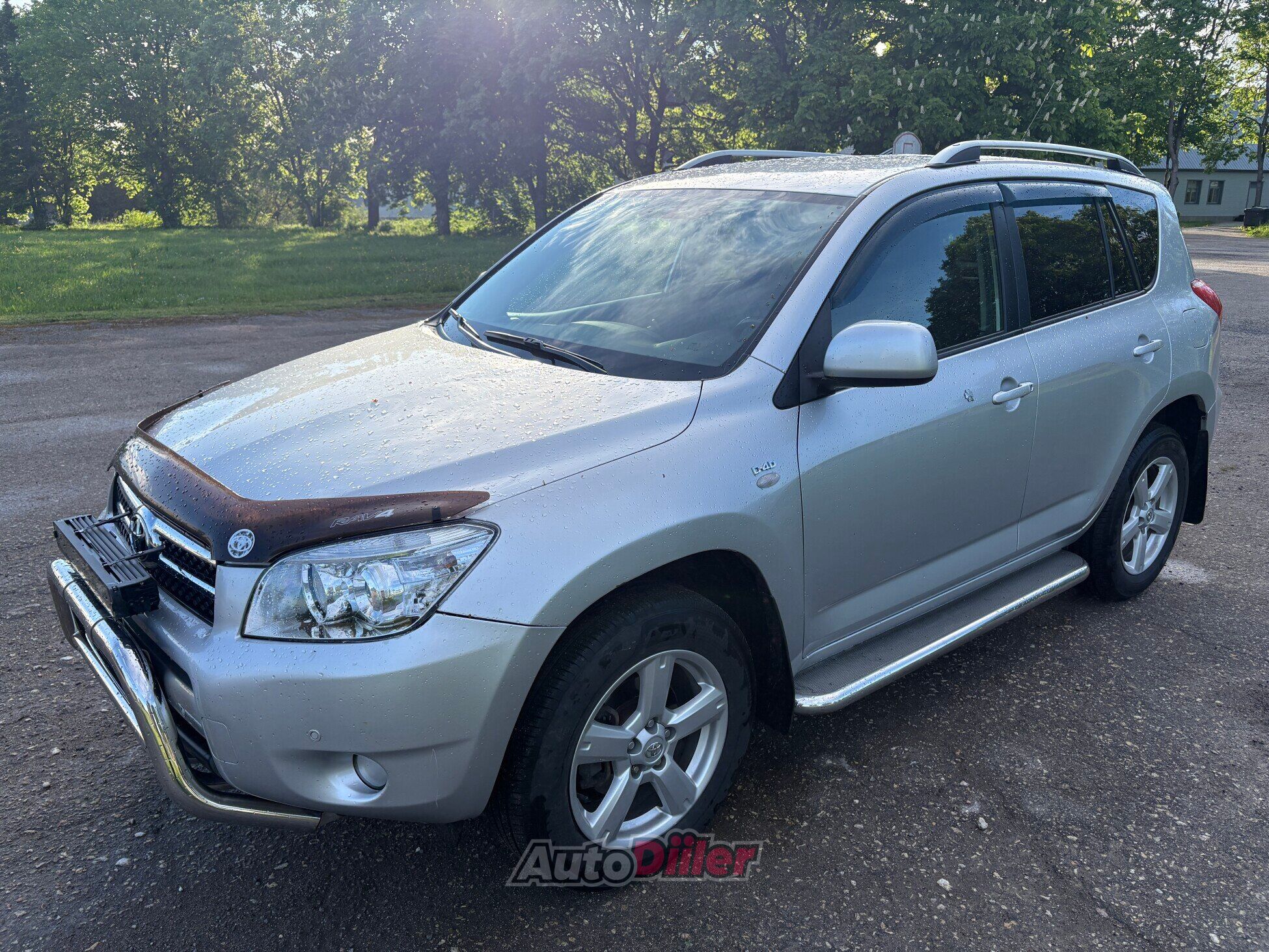 Toyota RAV4 2.2 100kW 2007, kuva 2/10