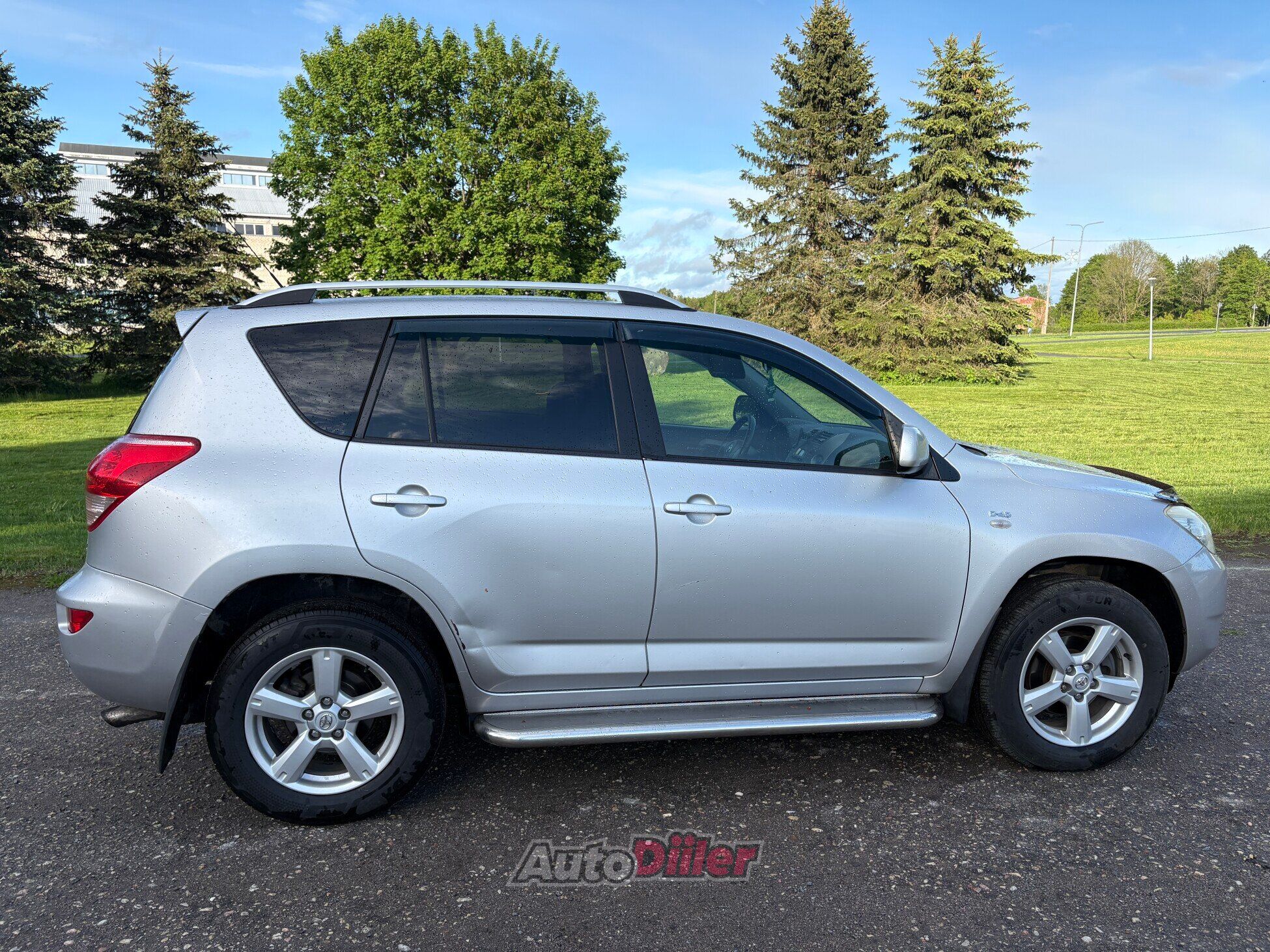 Toyota RAV4 2.2 100kW 2007, kuva 5/10