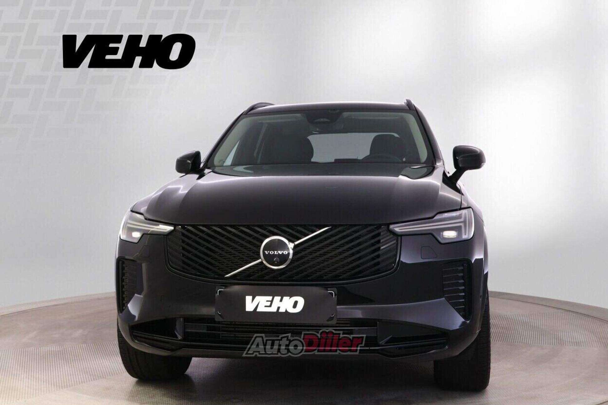 Volvo XC90 T8 AWD Plus DARK 2.0 335kW 2025, photo 6/10
