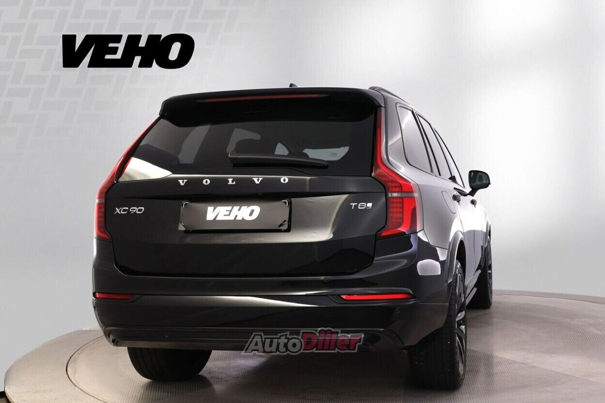 Volvo XC90 T8 AWD Plus DARK 2.0 335kW 2025, photo 7/10