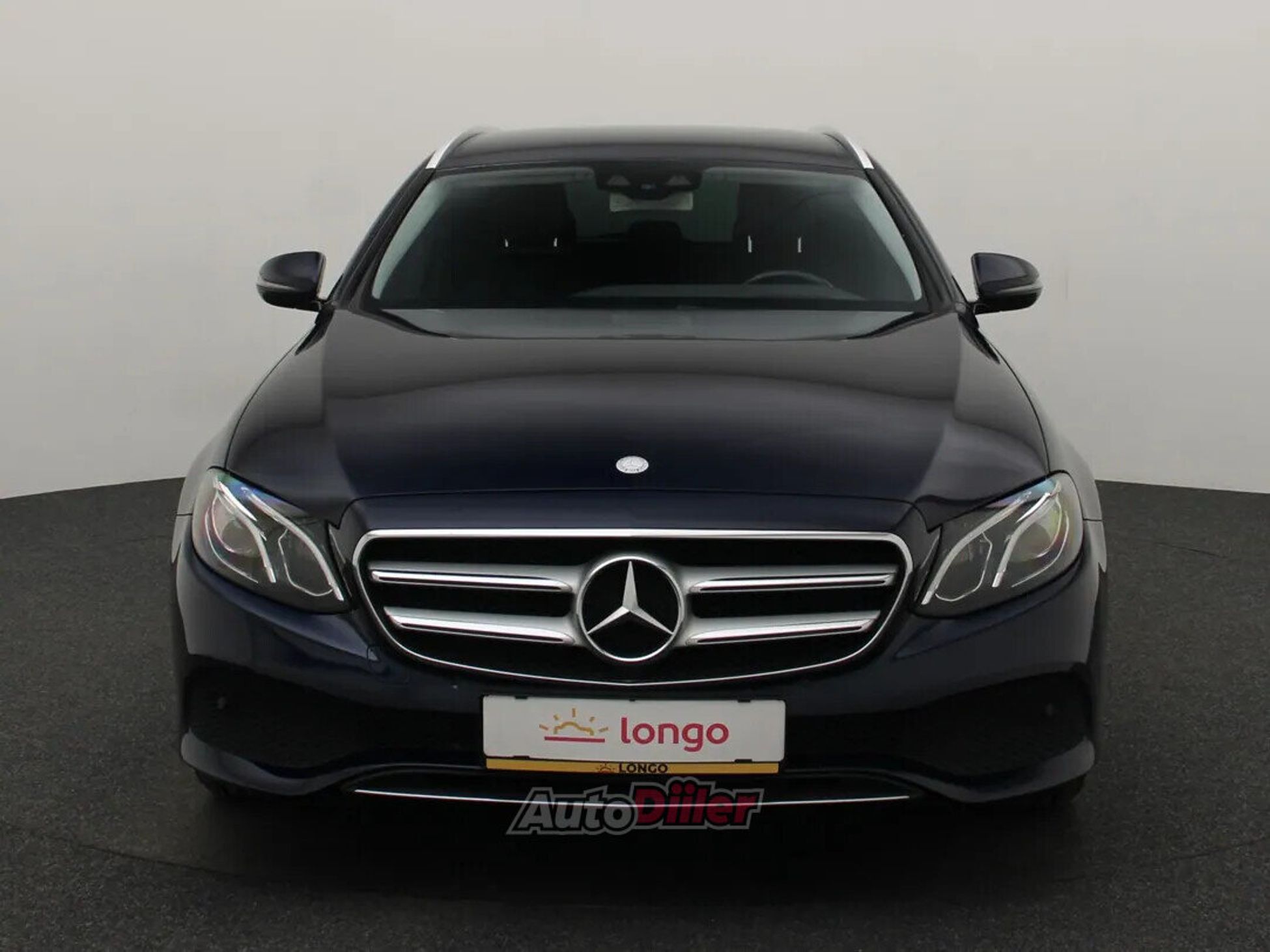 Mercedes-Benz E 220 Avantgarde 2.0 143kW 2017, kuva 3/10
