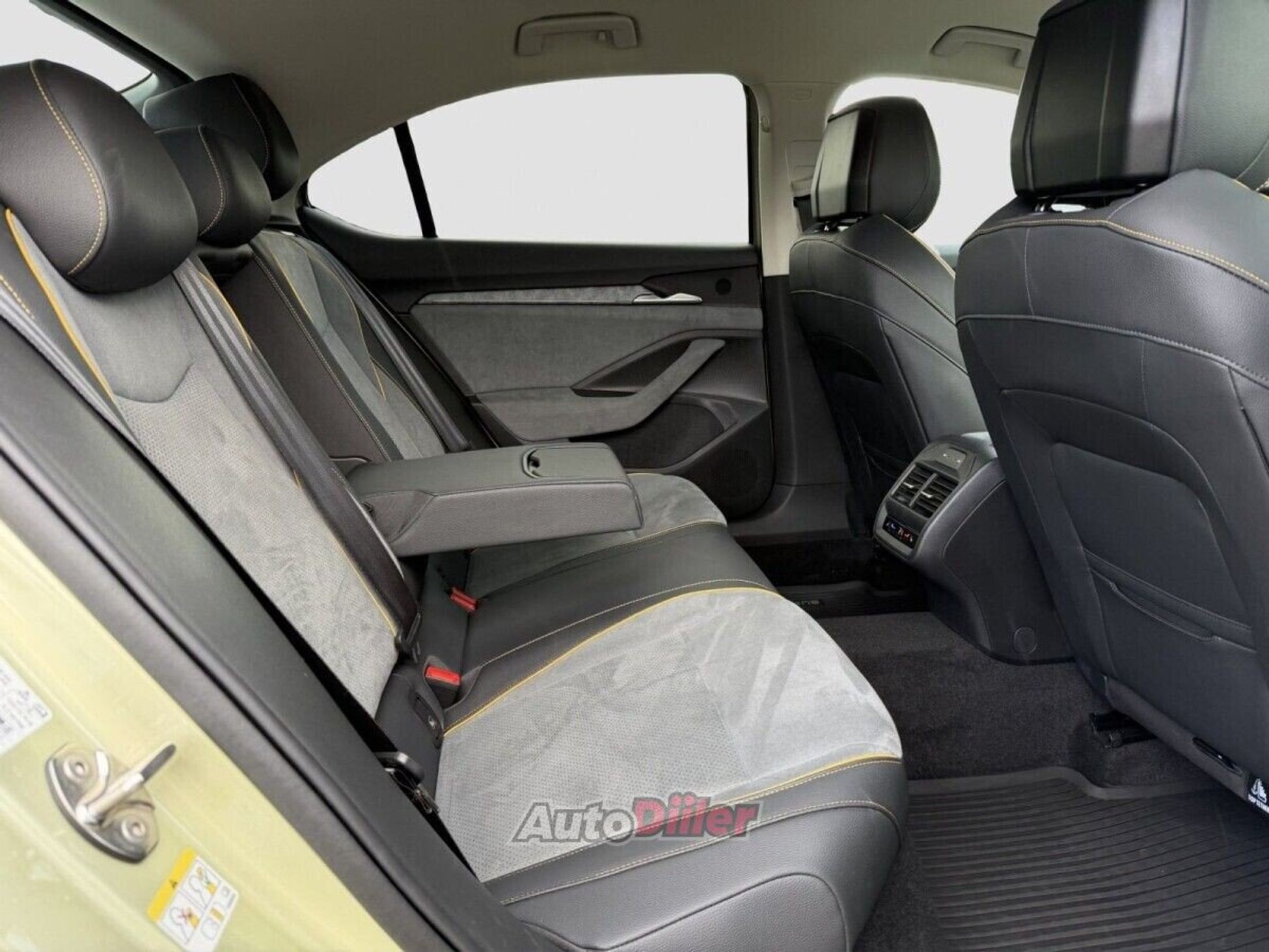 Skoda Superb 1.5 110kW 2024, kuva 6/10