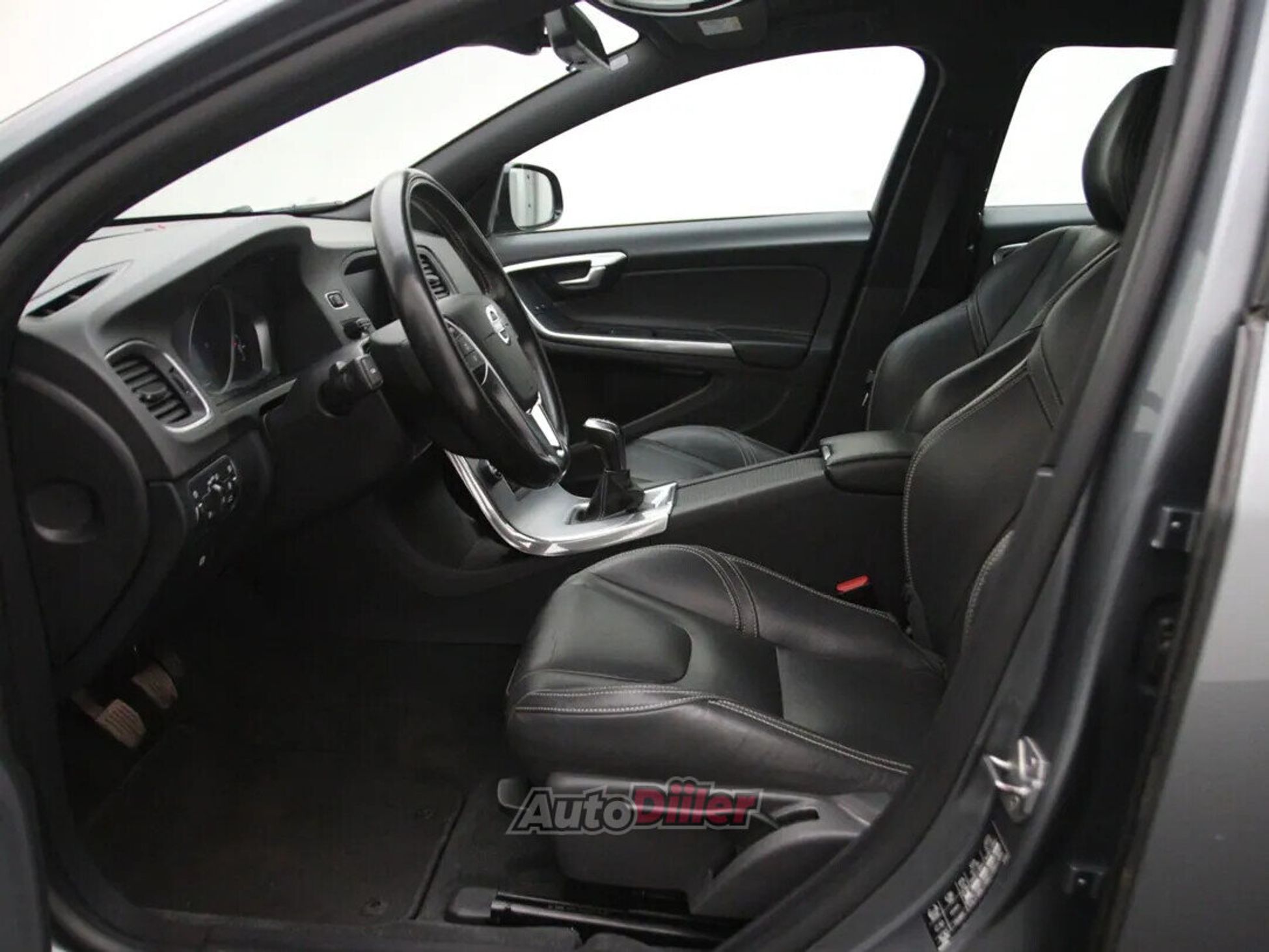 Volvo V60 Summum 2.0 110kW 2018, kuva 4/10