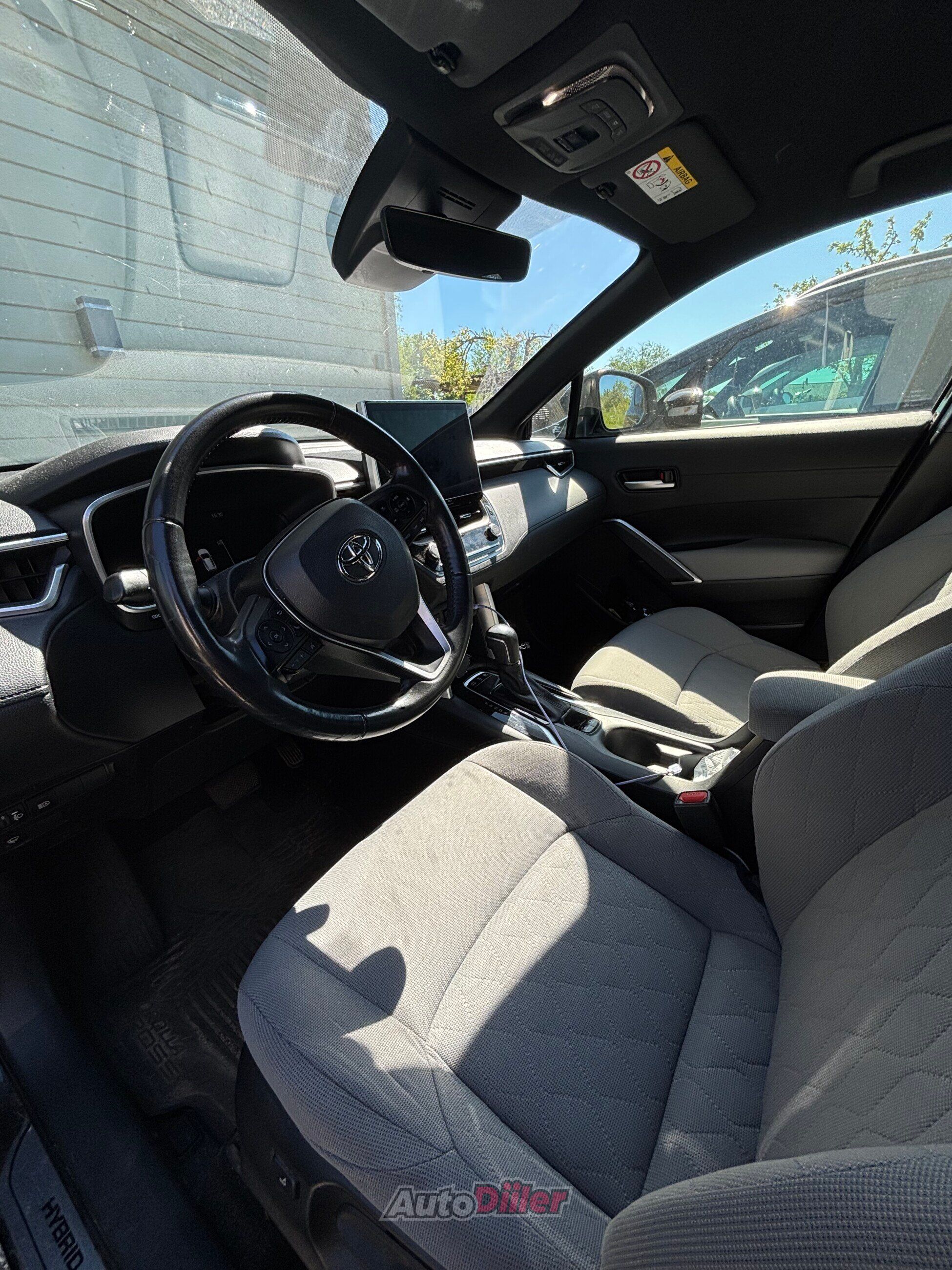 Toyota Corolla Cross 2.0 112kW 2024, photo 4/7