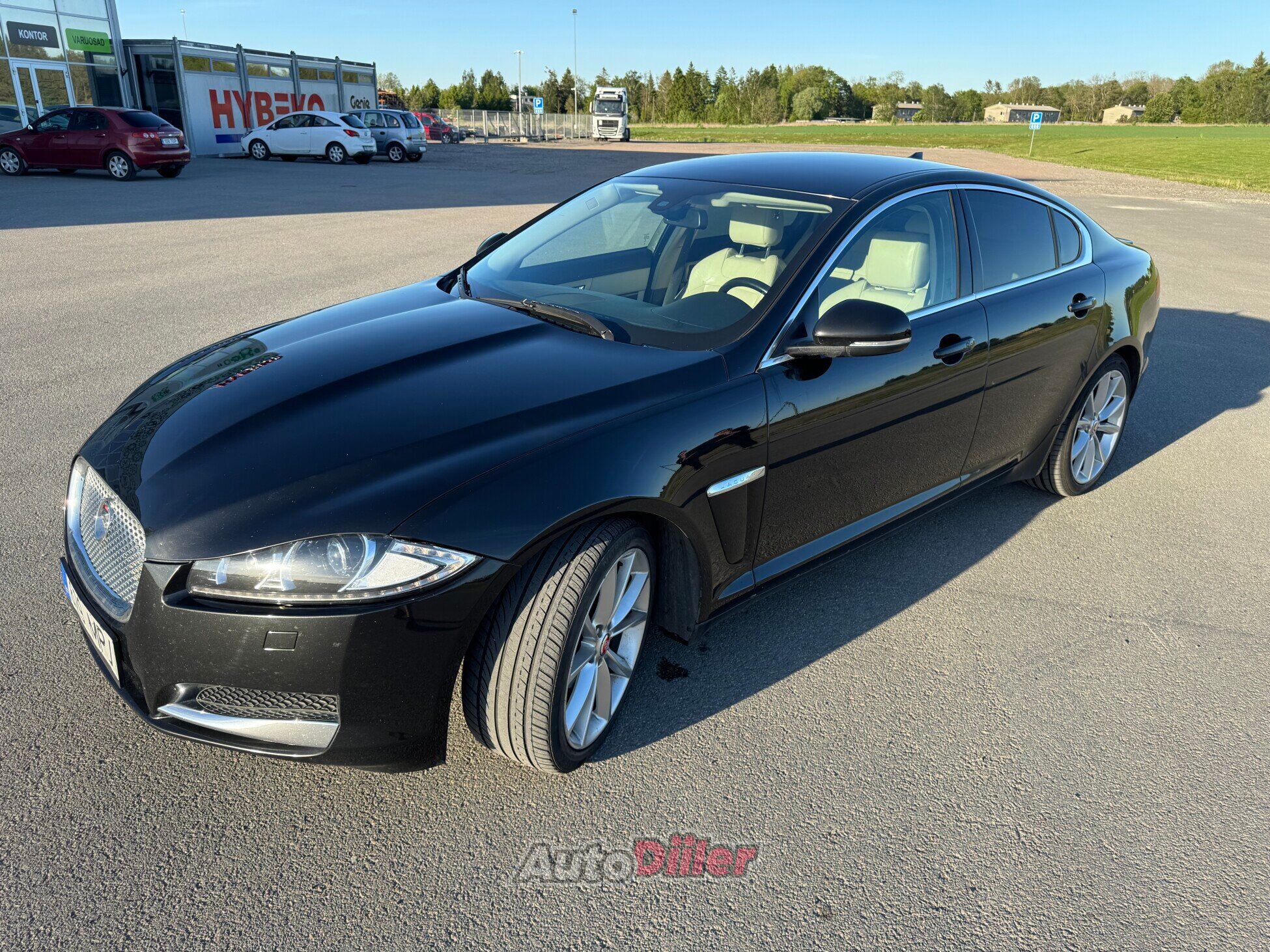 Jaguar XF 3.0 177kW 2014, photo 2/8