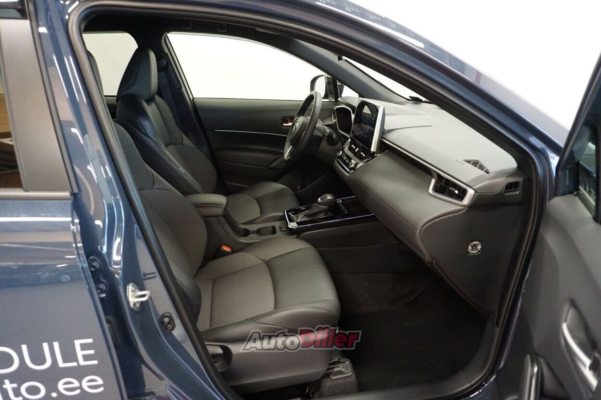 Toyota Corolla Cross 2025, photo 6/10