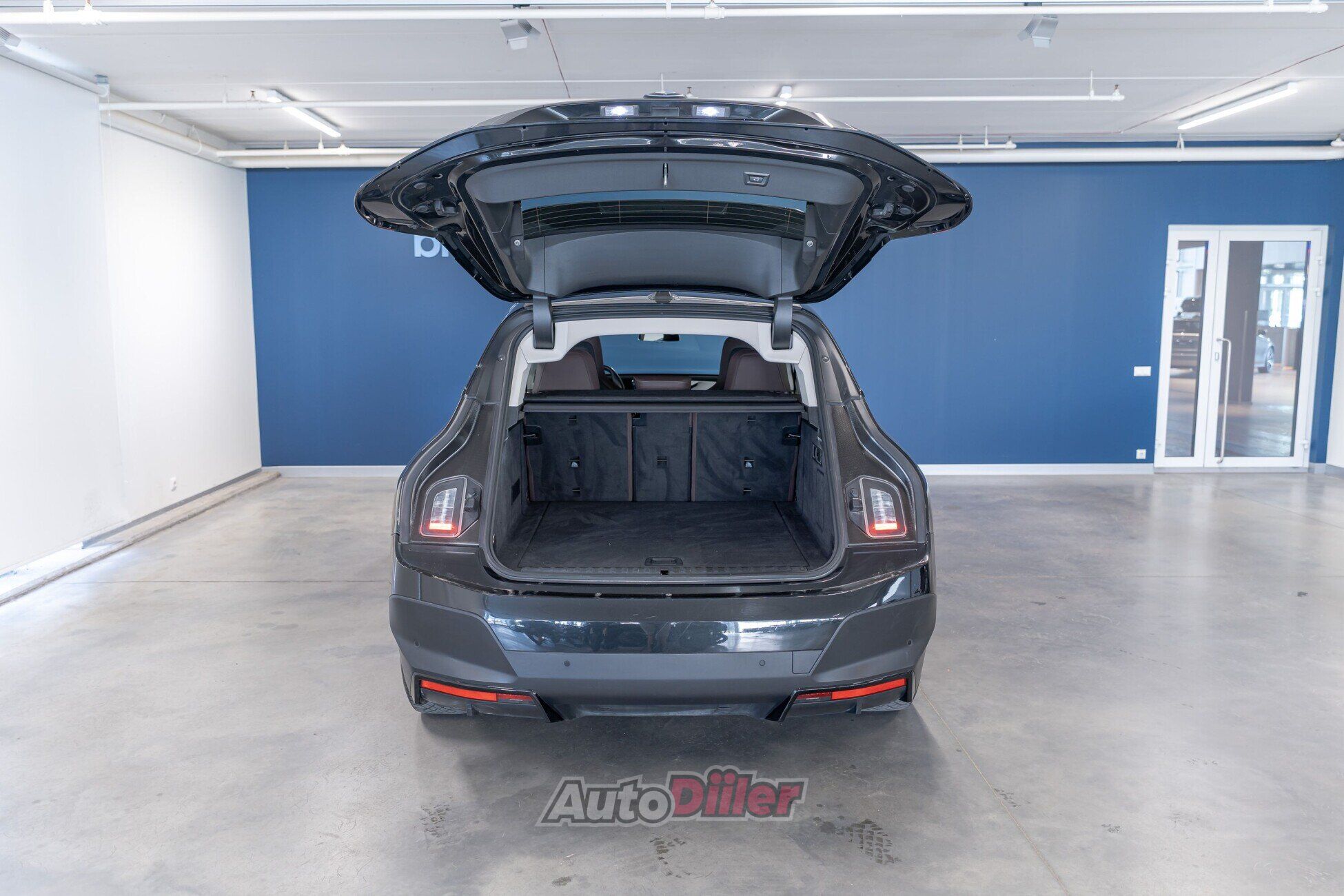 BMW iX AWD Automatic 240 kW 102kW 2022, photo 5/10