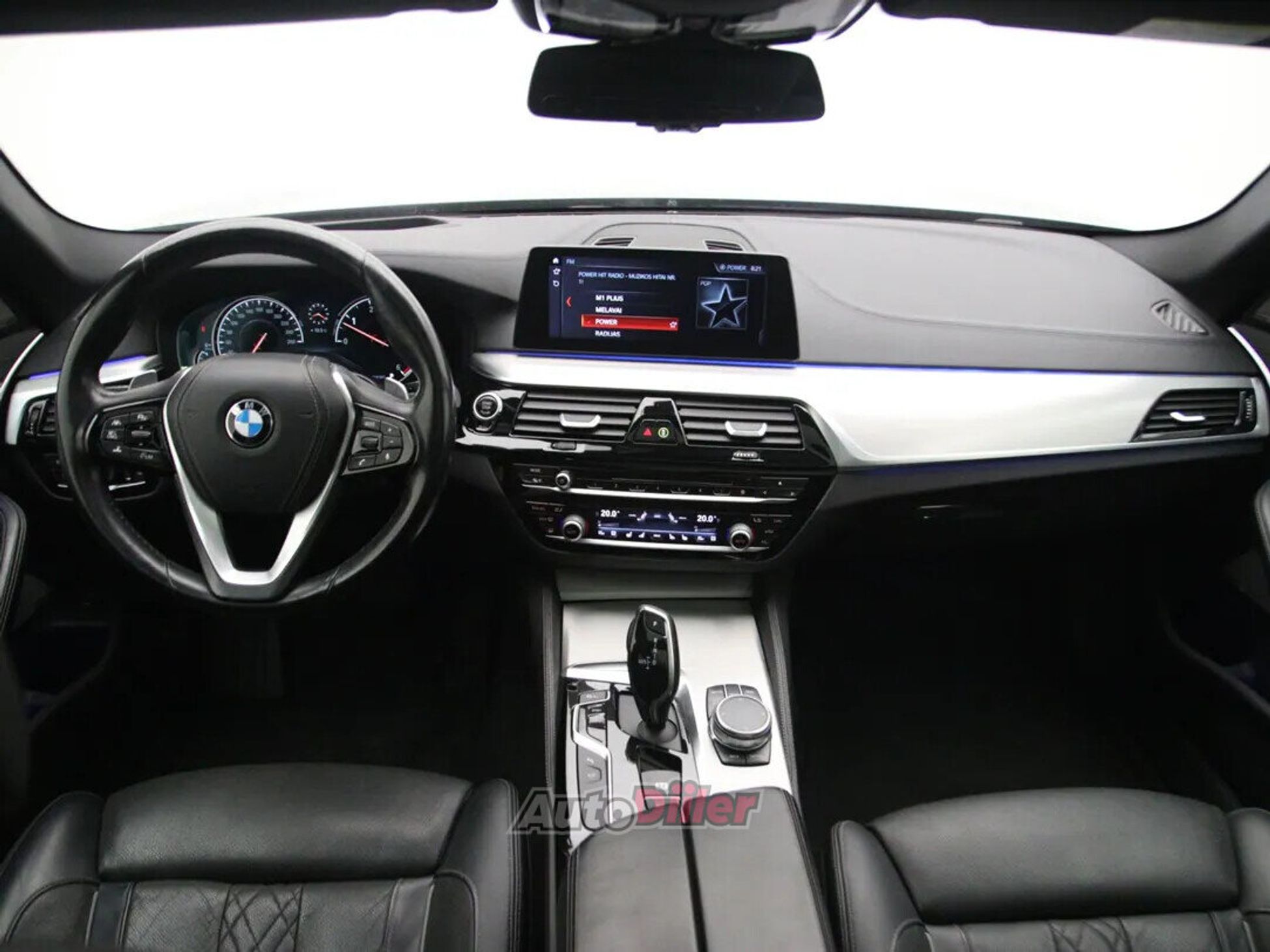 BMW 530 xDrive Luxury Line 3.0 195kW 2017, photo 2/10