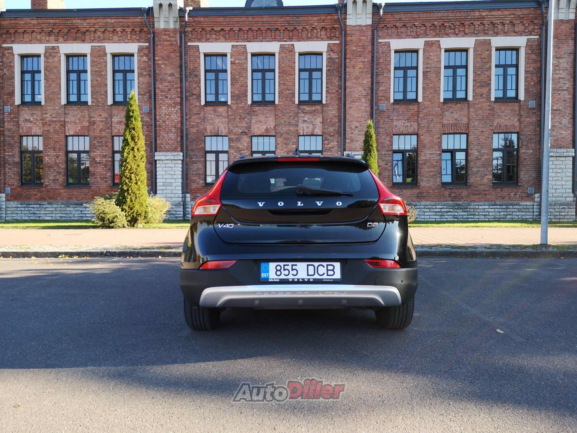 Volvo V40 Cross Country 2.0 88kW 2016, photo 5/10
