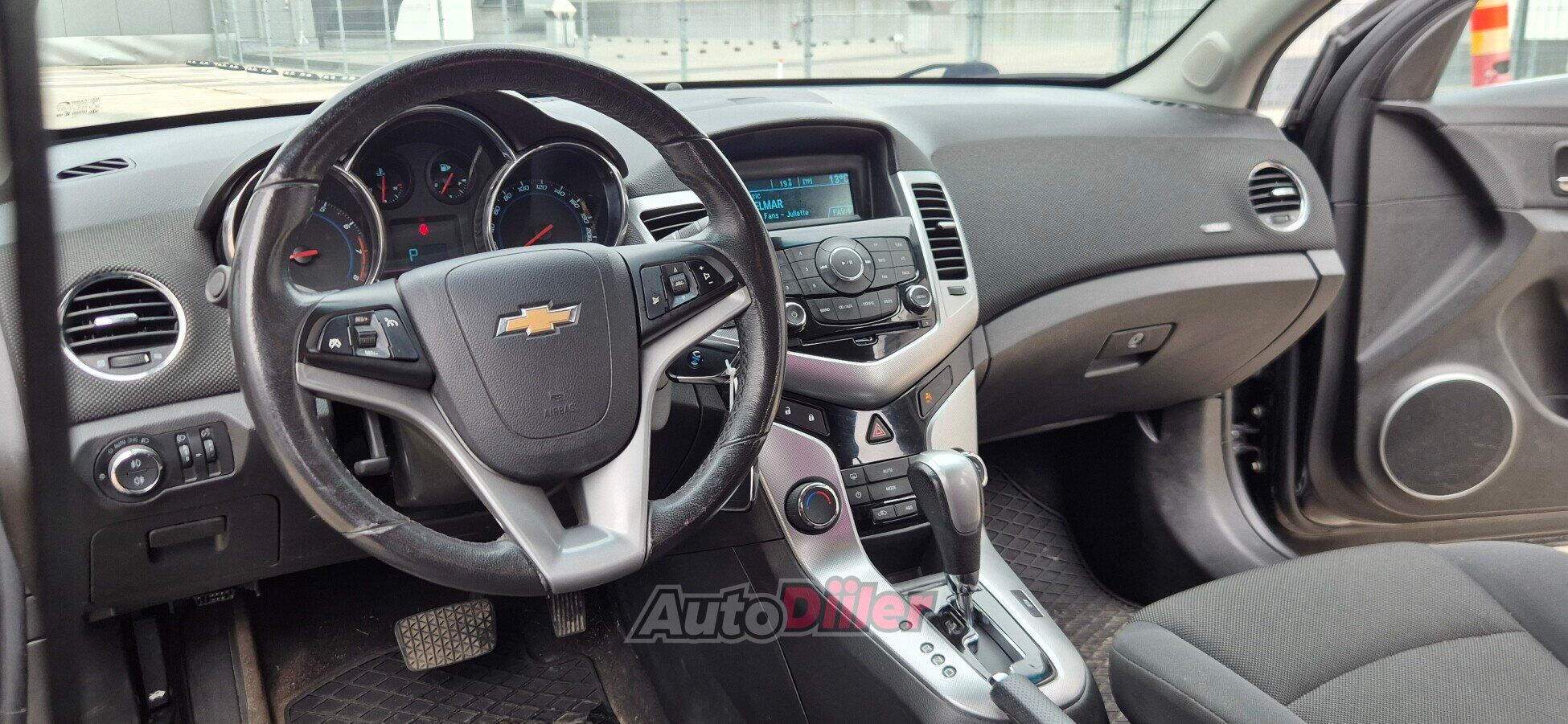 Chevrolet Cruze 1.8 104kW 2012, photo 2/9