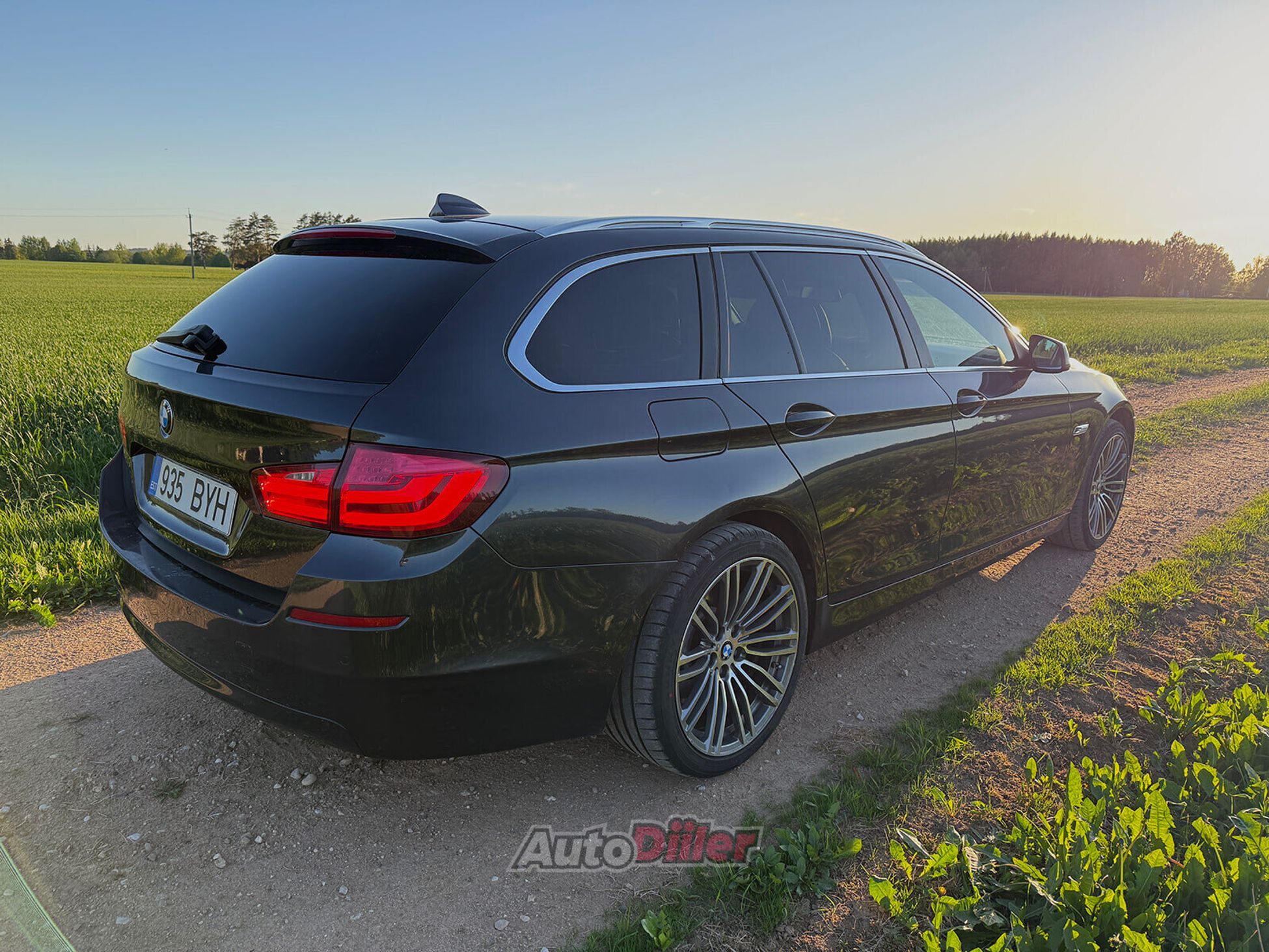 BMW 530 3.0 180kW 2010, kuva 2/10
