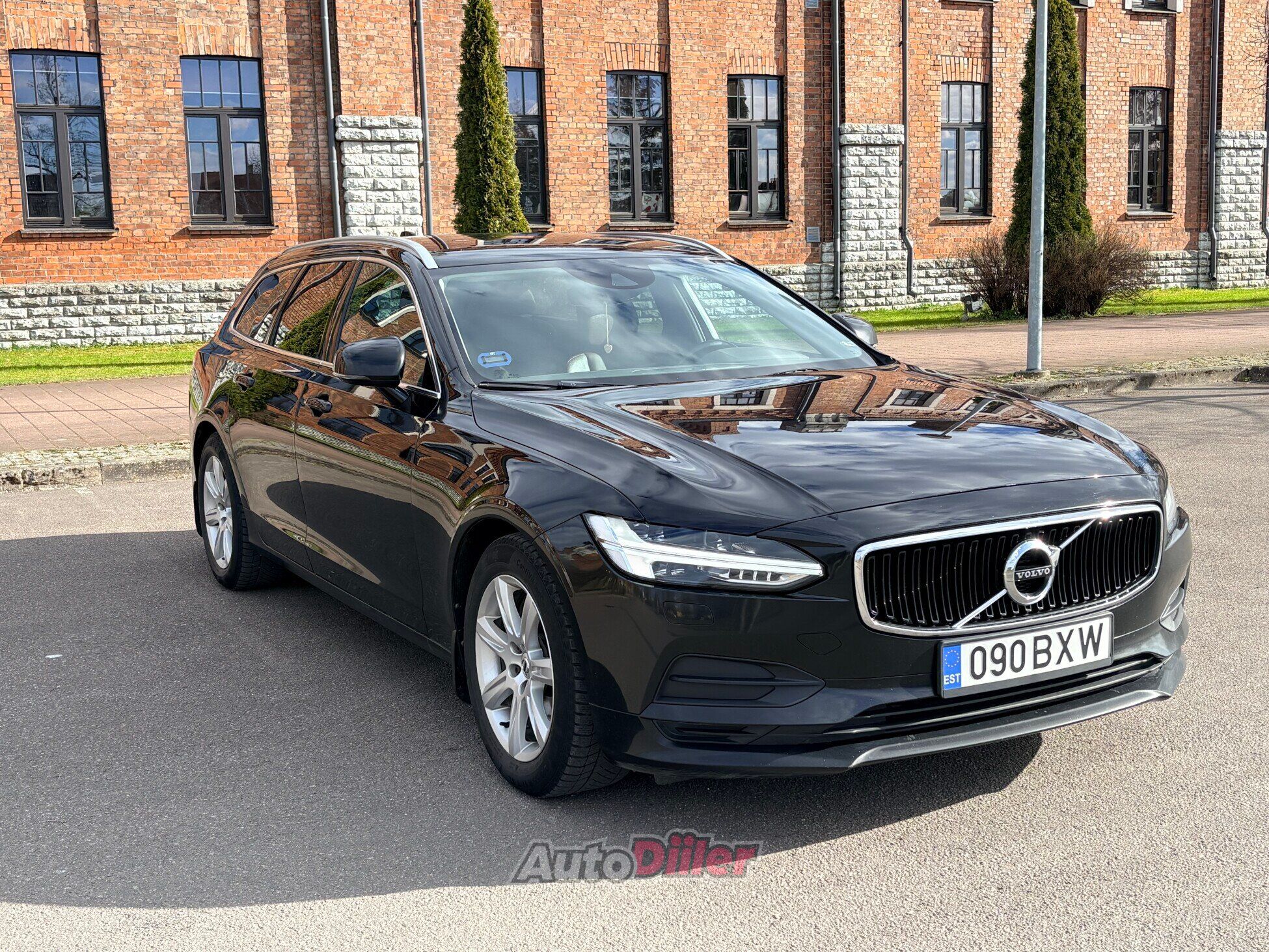 Volvo V90
