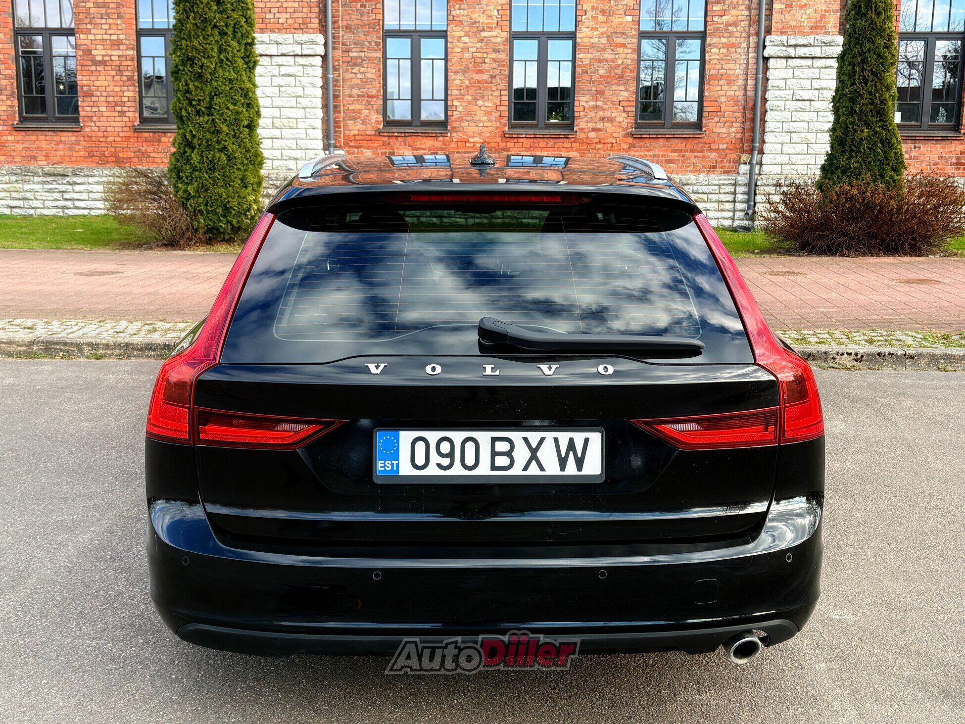 Volvo V90 2.0 110kW 2017, photo 5/10