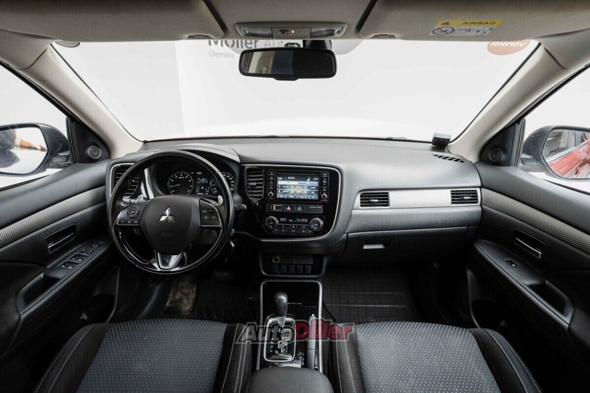 Mitsubishi Outlander 2.0 110kW 2017, photo 7/10