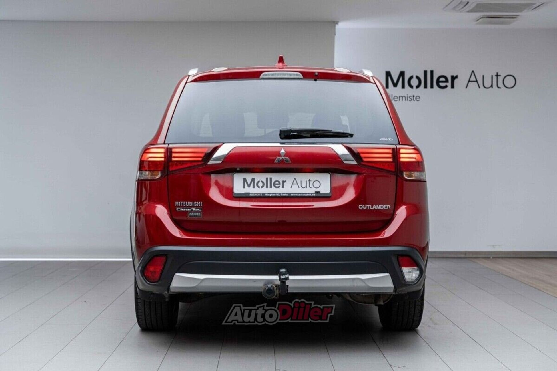 Mitsubishi Outlander 2.0 110kW 2017, photo 6/10