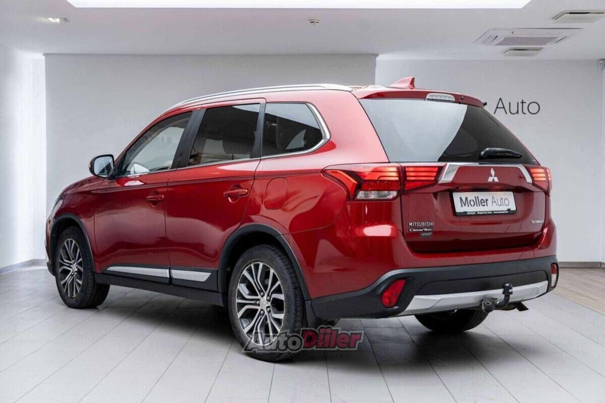 Mitsubishi Outlander 2.0 110kW 2017, photo 4/10