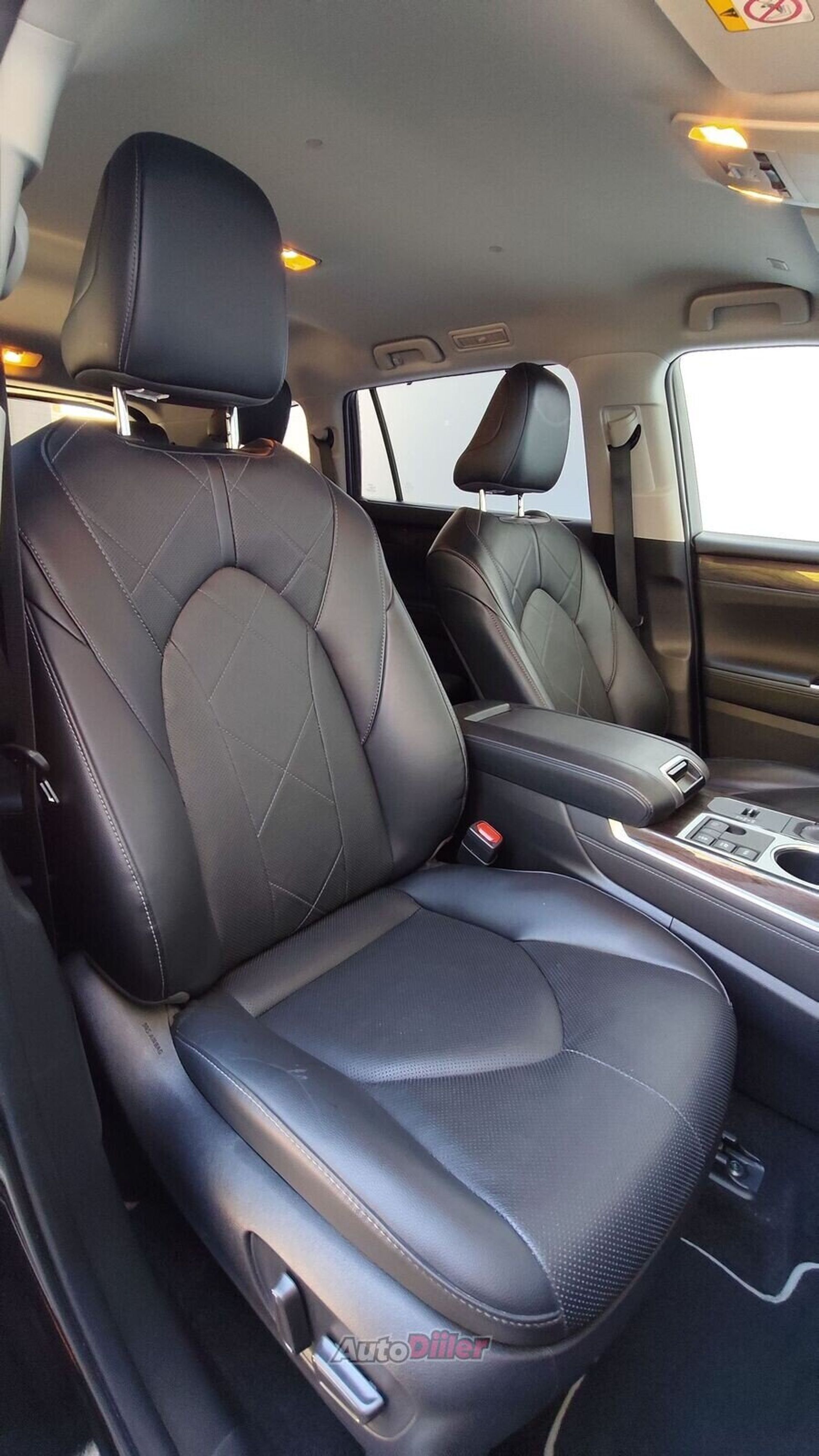 Toyota Highlander Premium 2.5 140kW 2024, photo 6/10