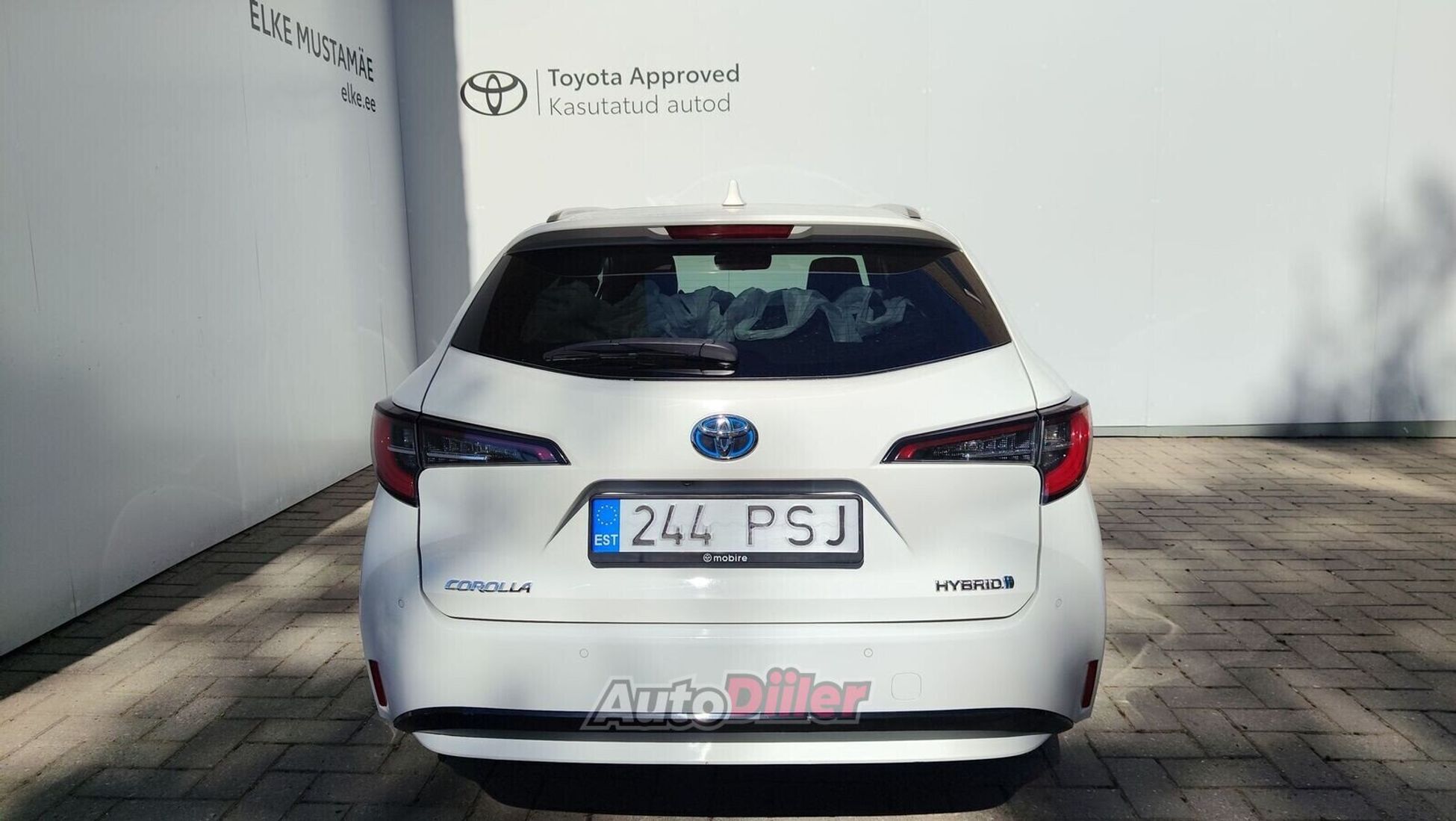 Toyota Corolla Luxury Plus 1.8 72kW 2020, photo 4/10