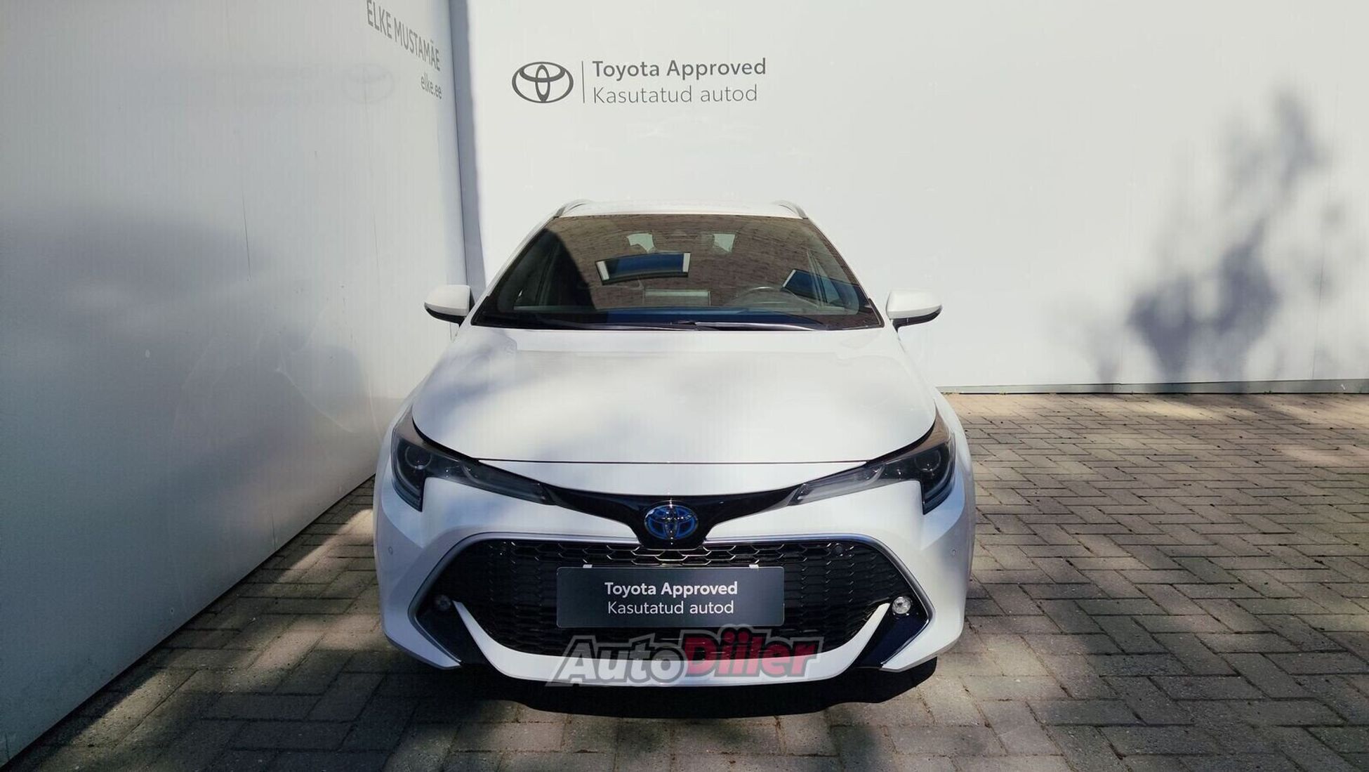 Toyota Corolla Luxury Plus 1.8 72kW 2020, photo 5/10