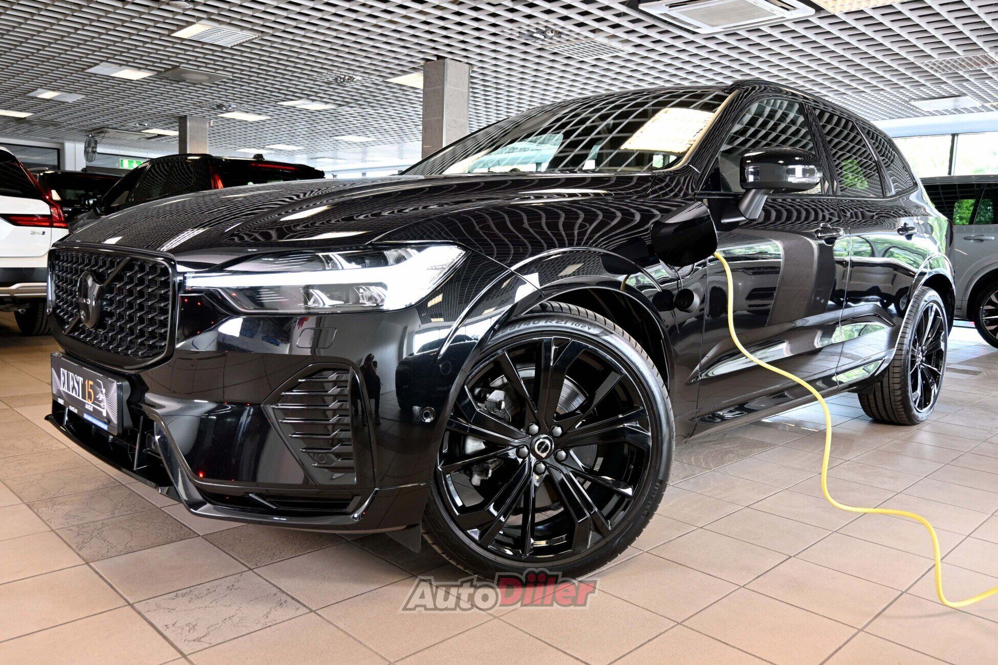 Volvo XC60 2025, photo 4/10