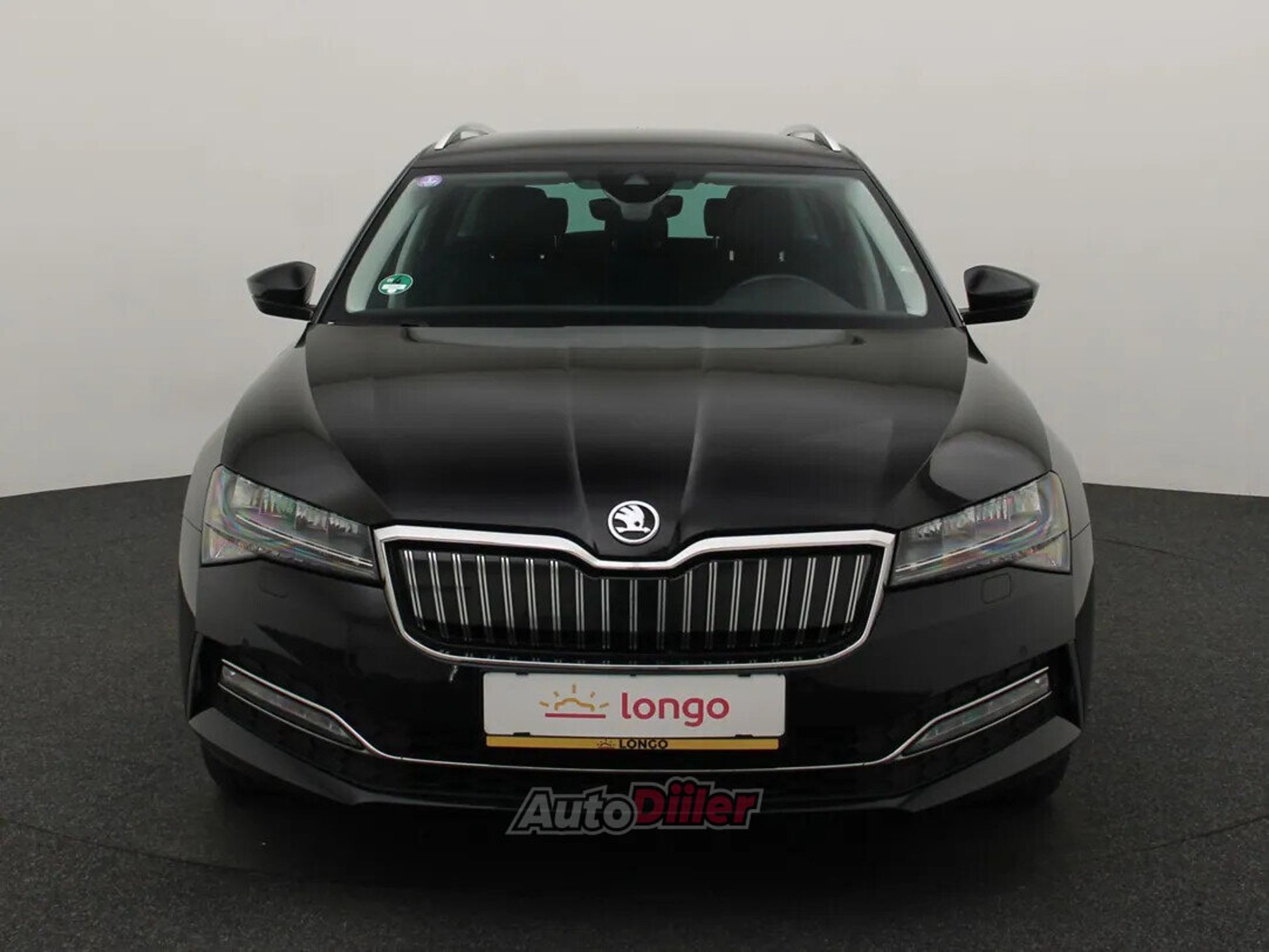 Skoda Superb 2022, kuva 3/10