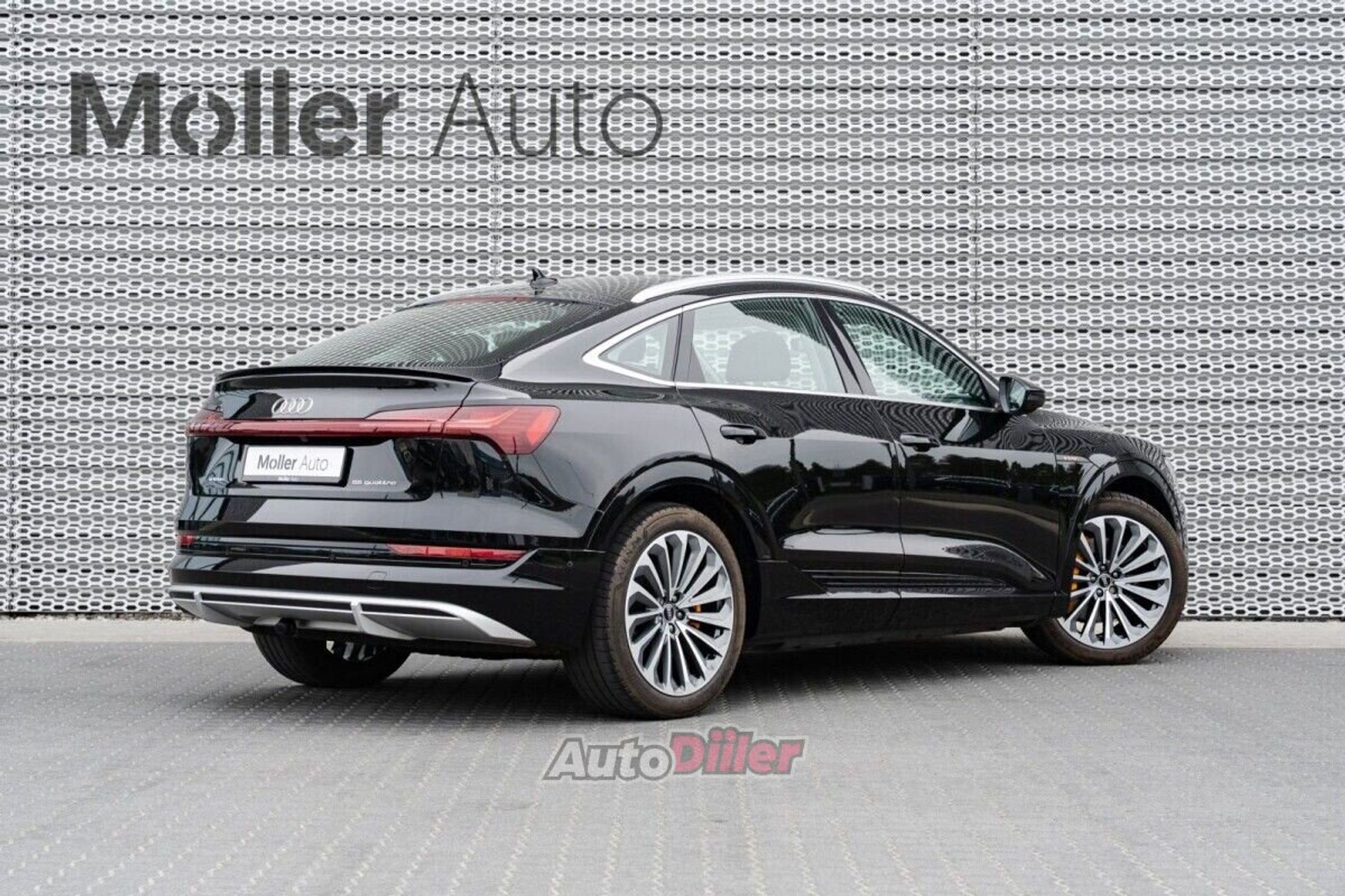 Audi e-tron 300kW 2022, photo 4/10