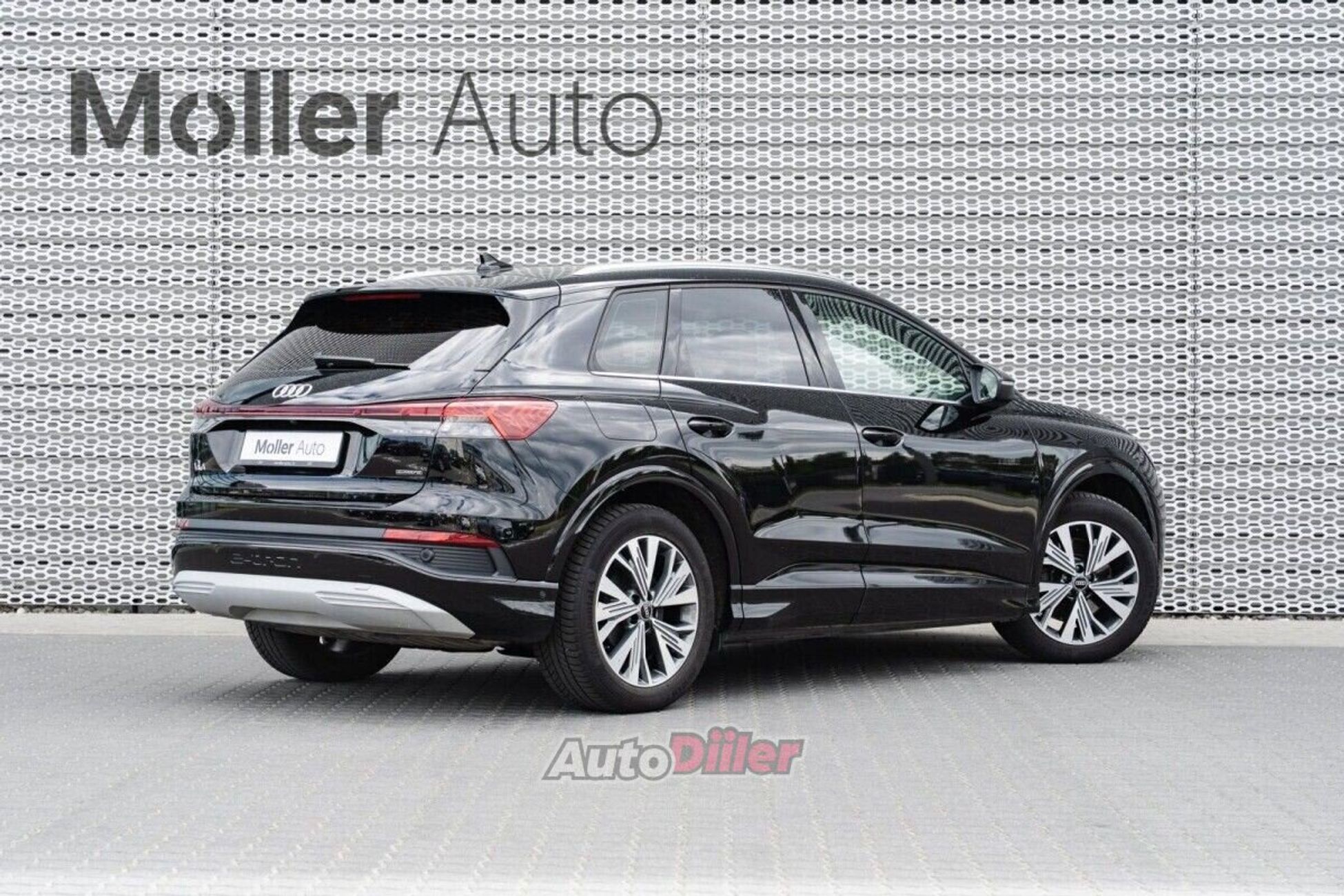 Audi Q4 e-tron 221kW 2023, photo 4/10