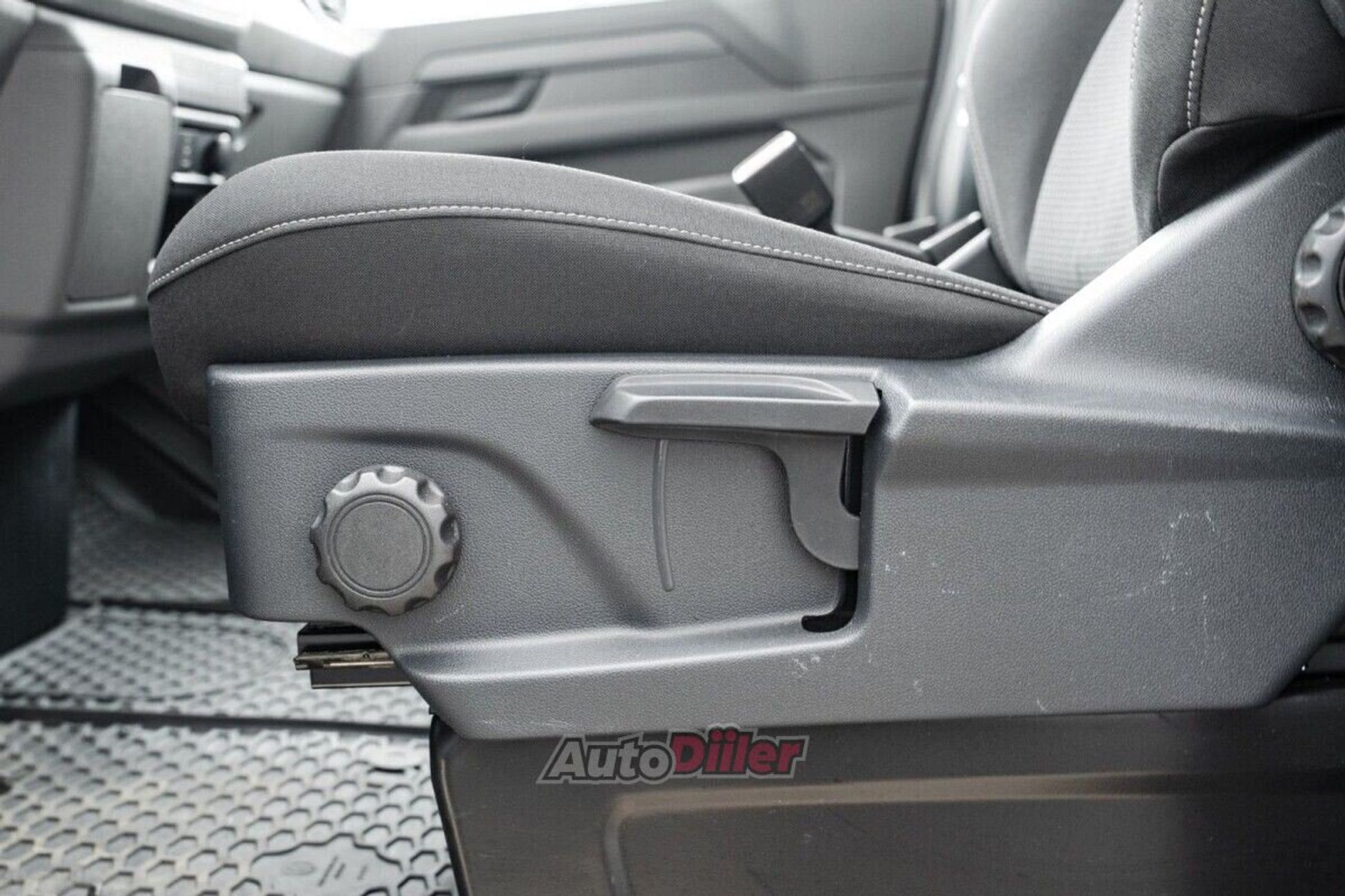 Volkswagen Caravelle 2.0 110kW 2026, photo 7/10